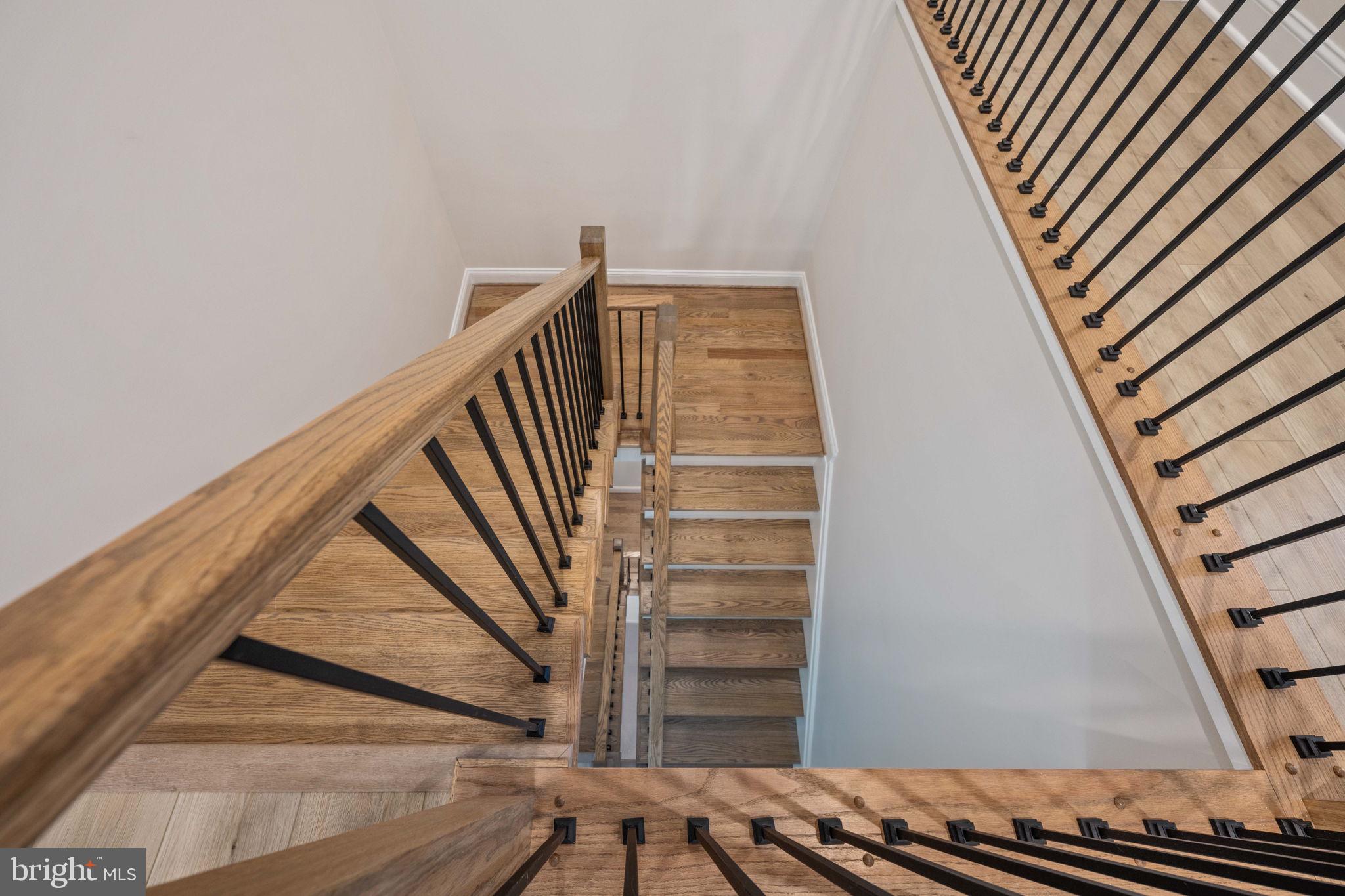 PIMMIT HILLS - Residential