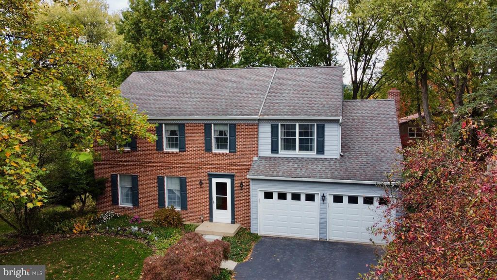 Photo of 4135 Camberlay Drive, YORK, PA 17402 (MLS # PAYK2078272)