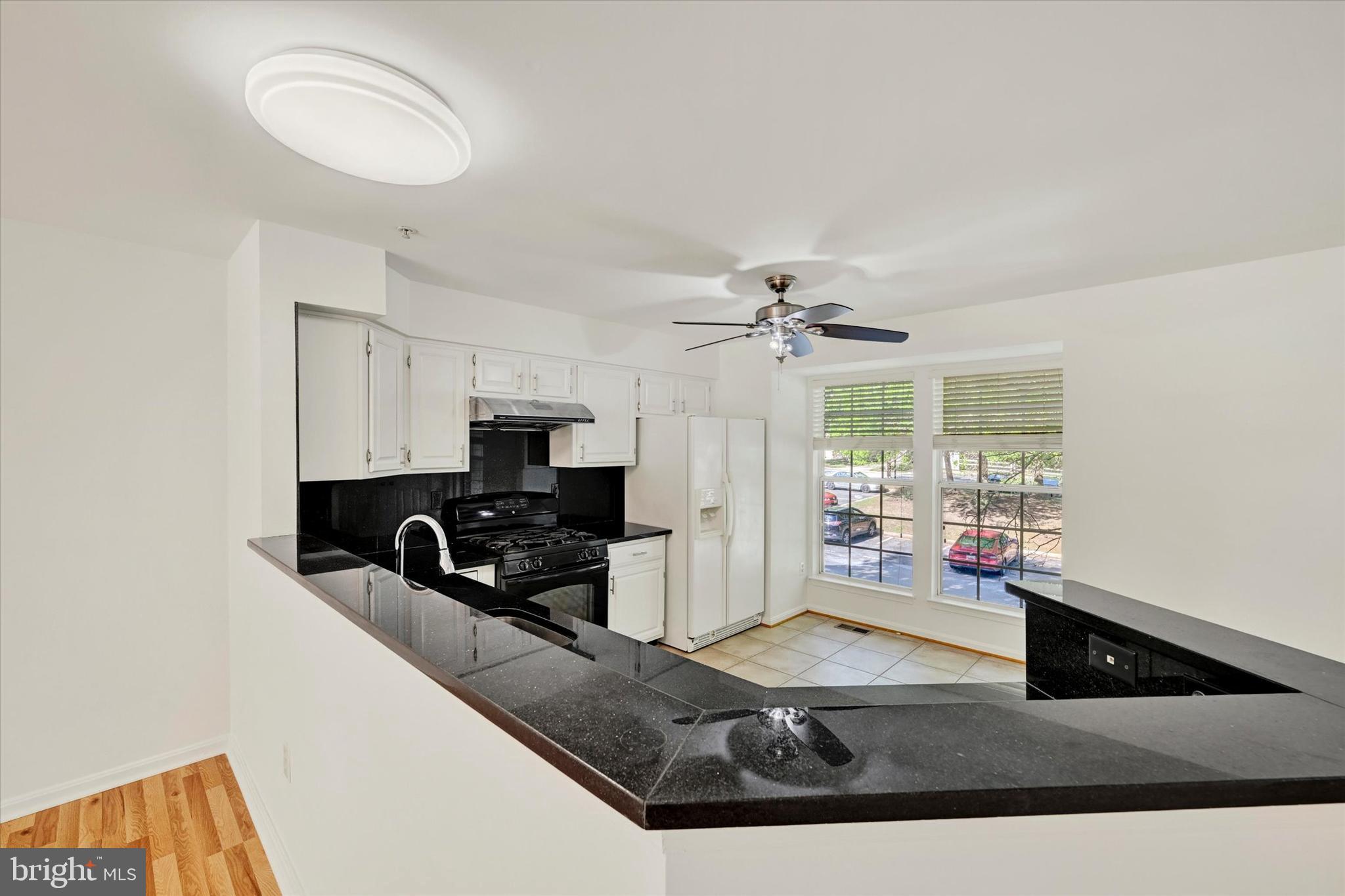 VILLAGE OF LONG REACH - Residential