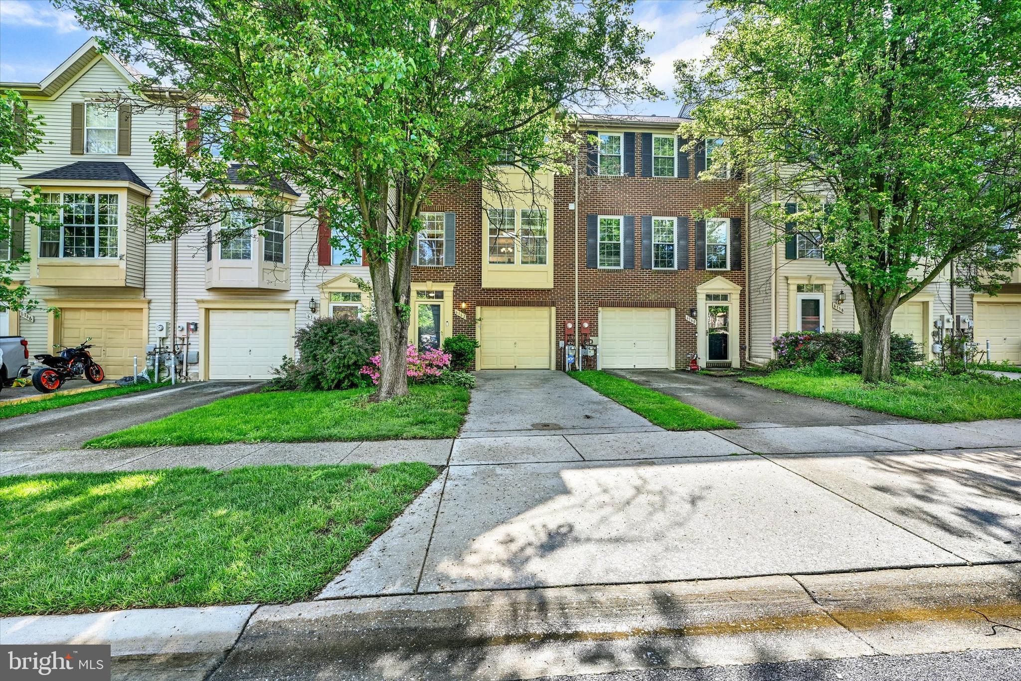 VILLAGE OF LONG REACH - Residential