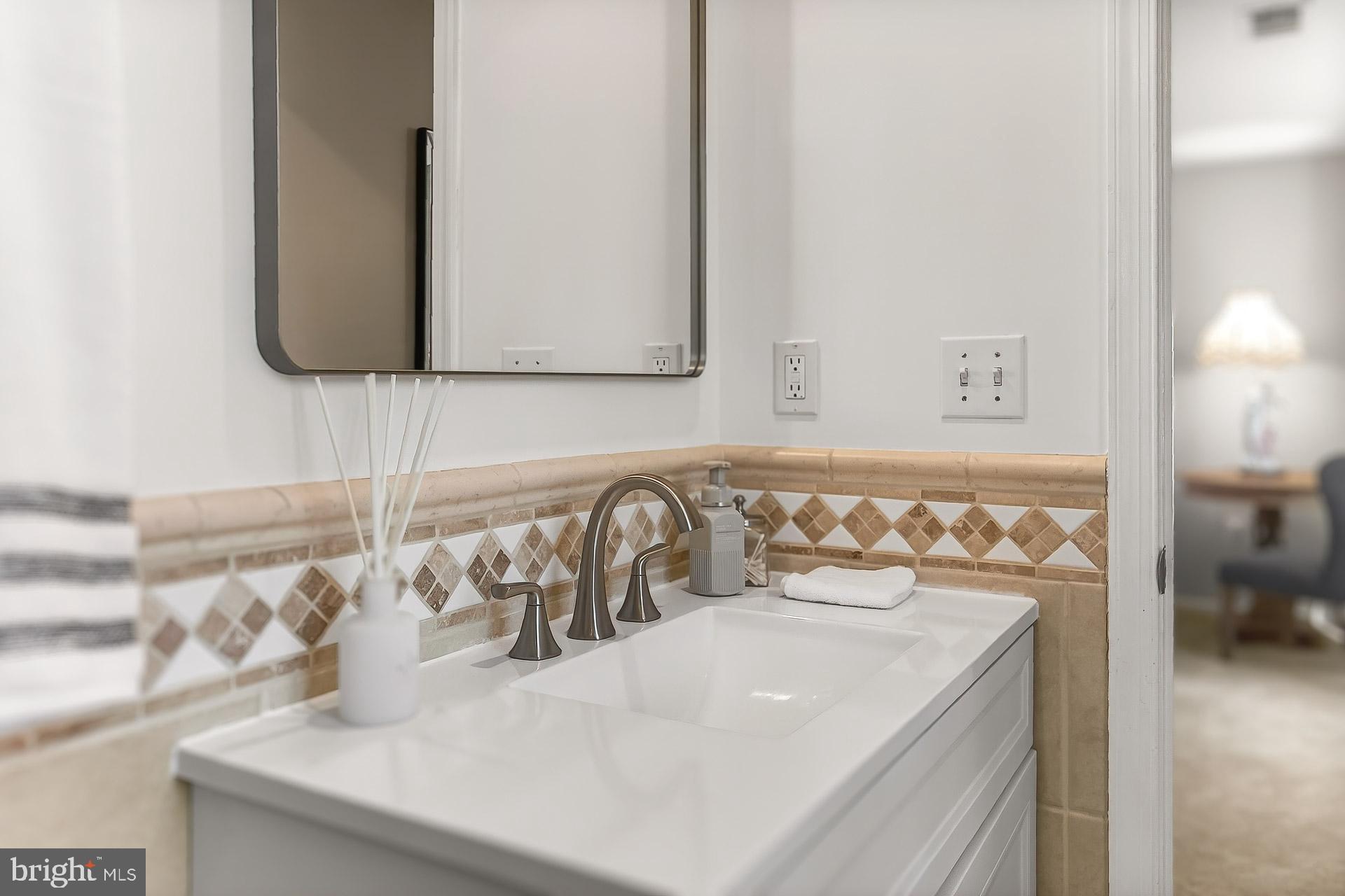 LAKE RIDGE - Residential