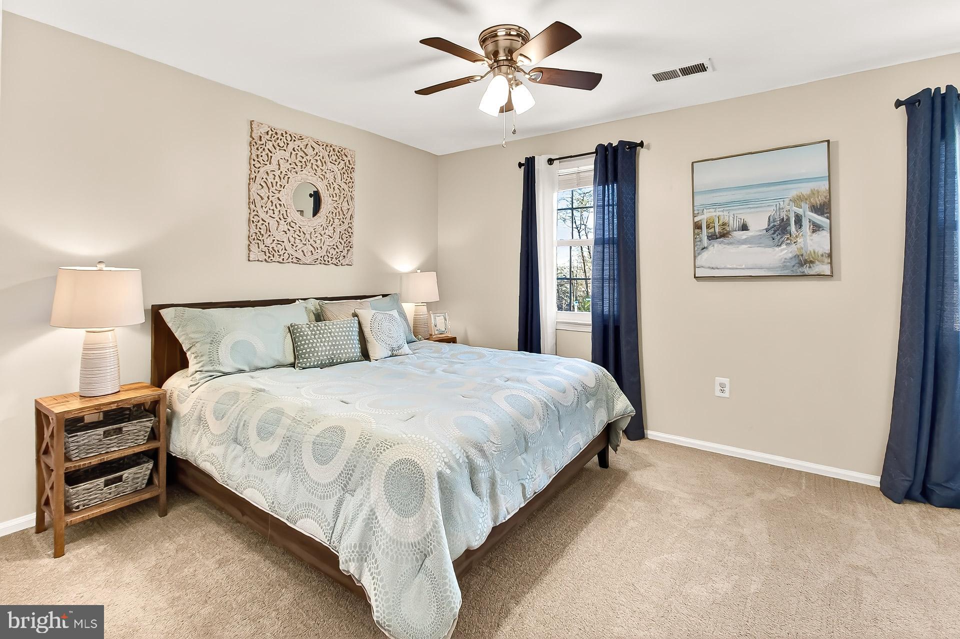 LAKE RIDGE - Residential