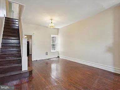 STRAWBERRY MANSION - Residential