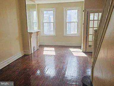 STRAWBERRY MANSION - Residential