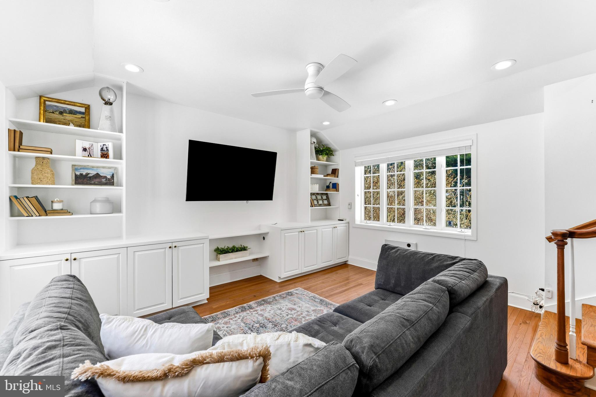 HOMELAND HISTORIC DISTRICT - Residential