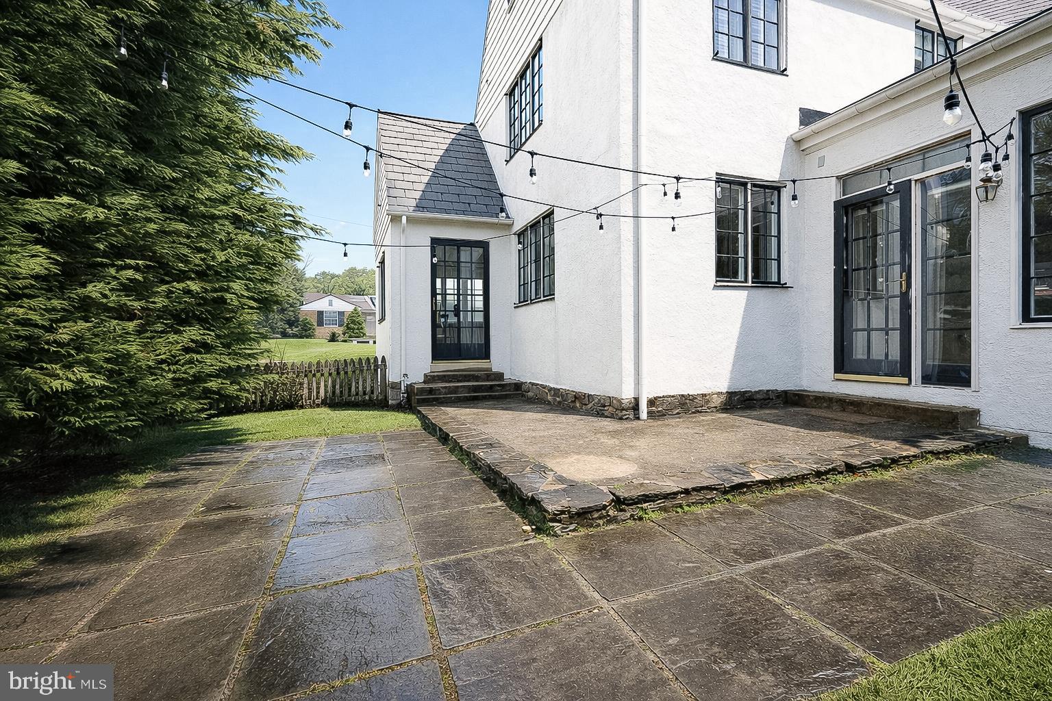 HOMELAND HISTORIC DISTRICT - Residential