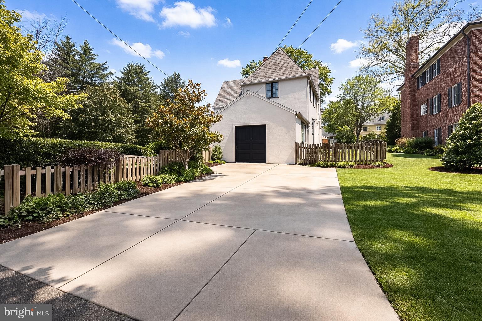 HOMELAND HISTORIC DISTRICT - Residential