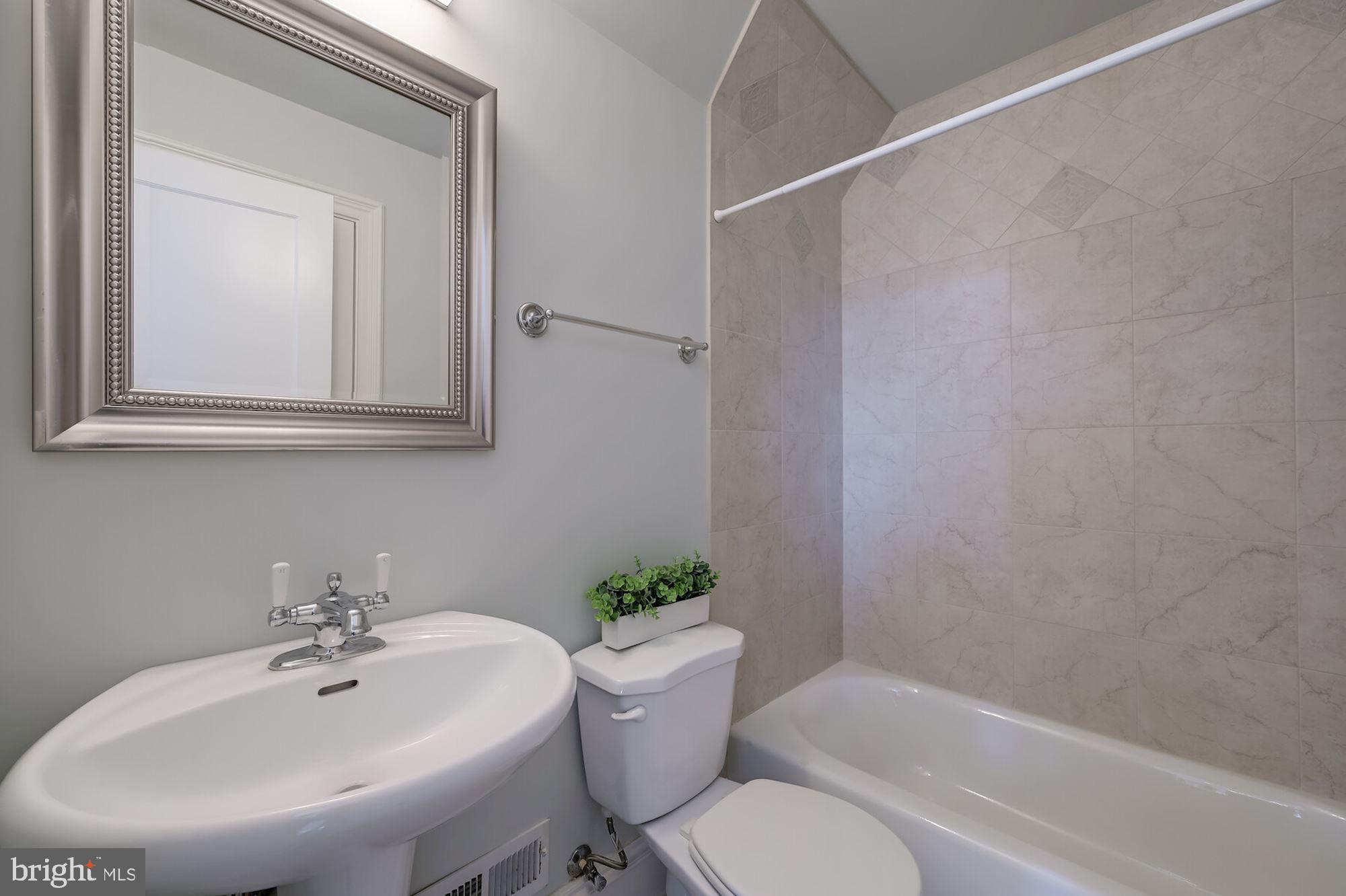 BANNOCKBURN - Residential