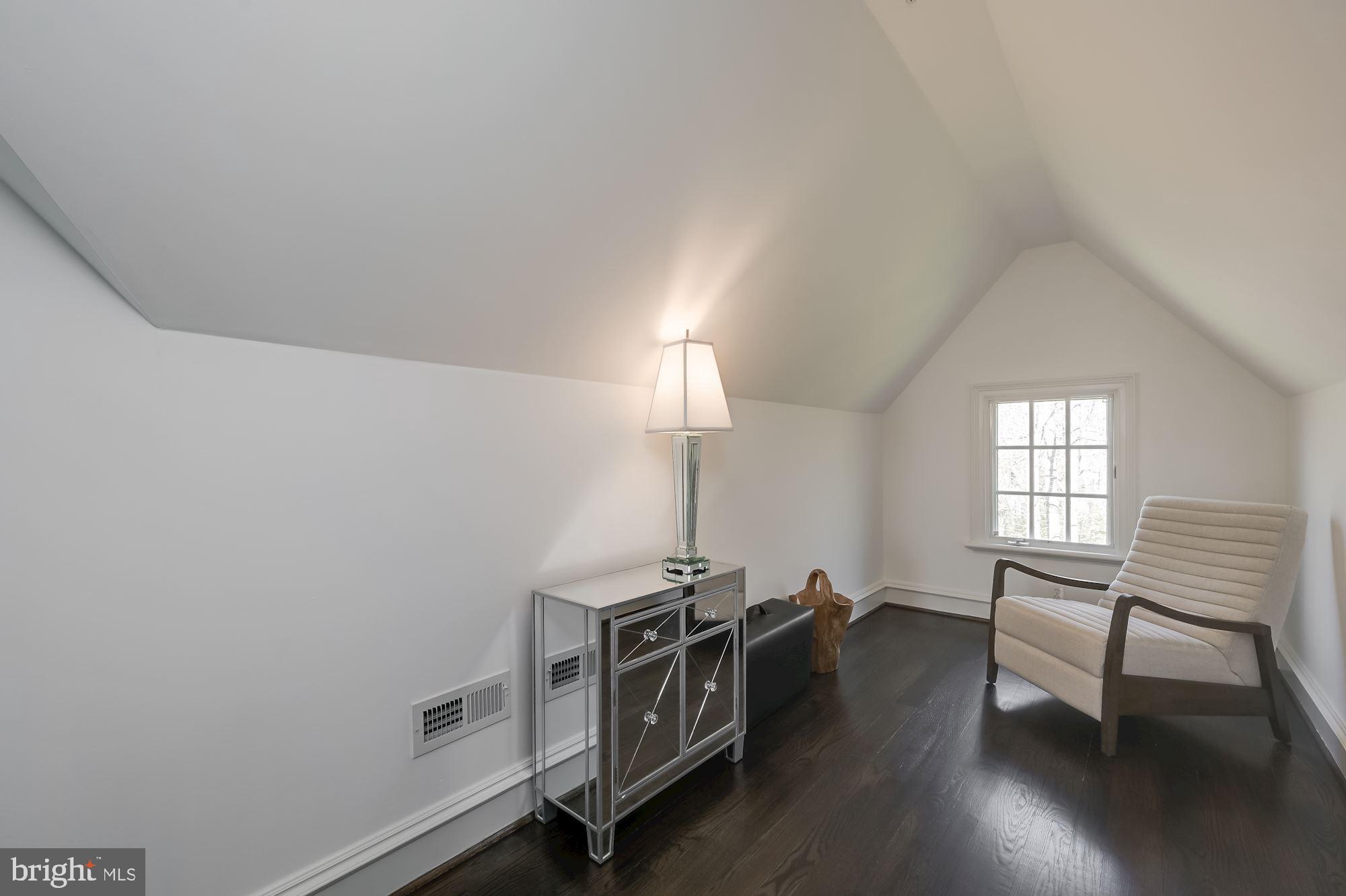 BANNOCKBURN - Residential