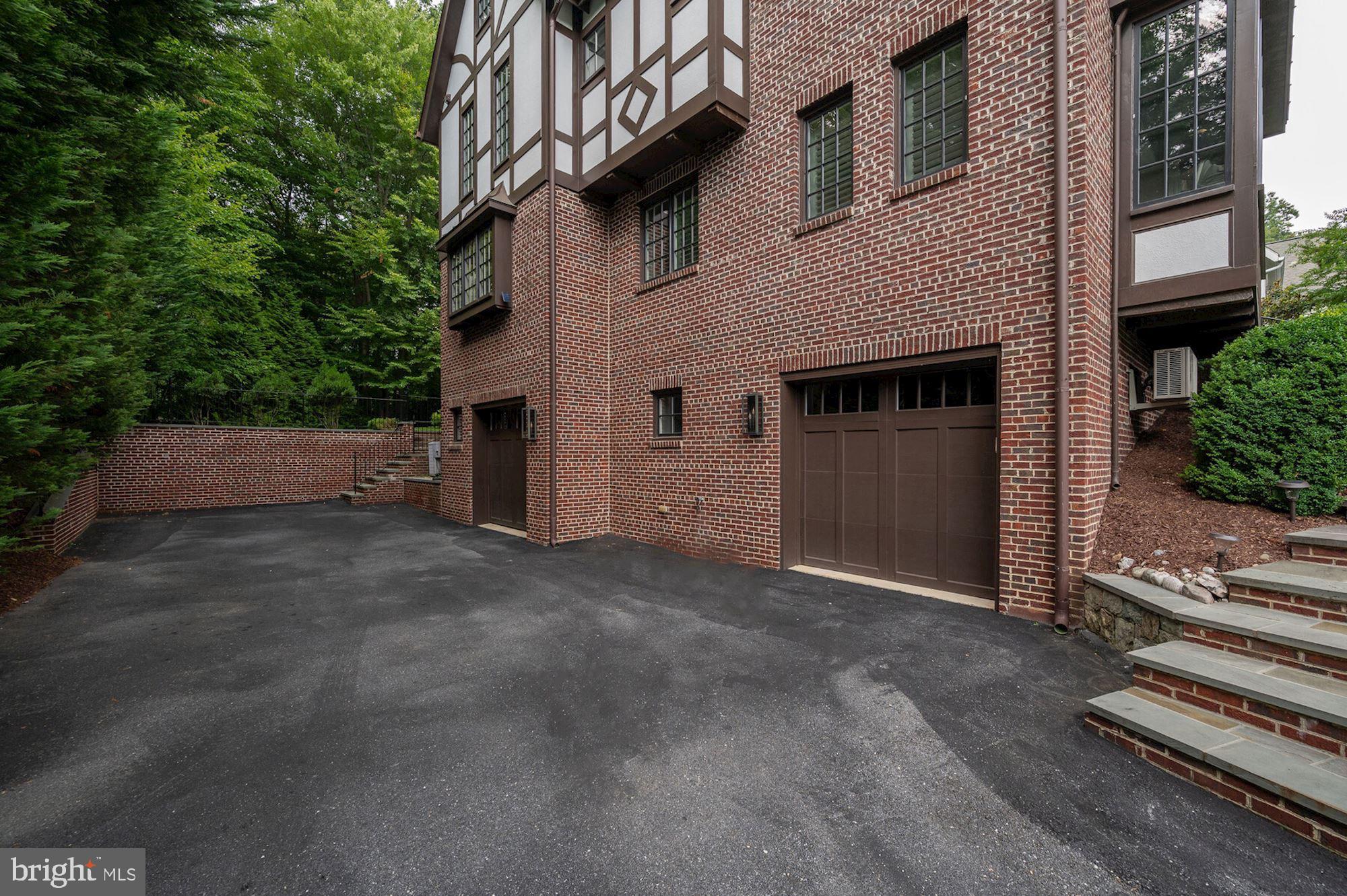 BANNOCKBURN - Residential