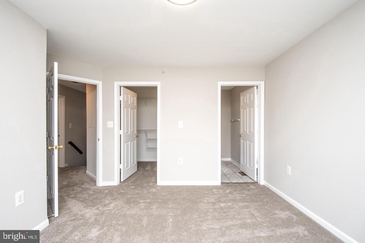 FOX MILL STATION - Residential Lease