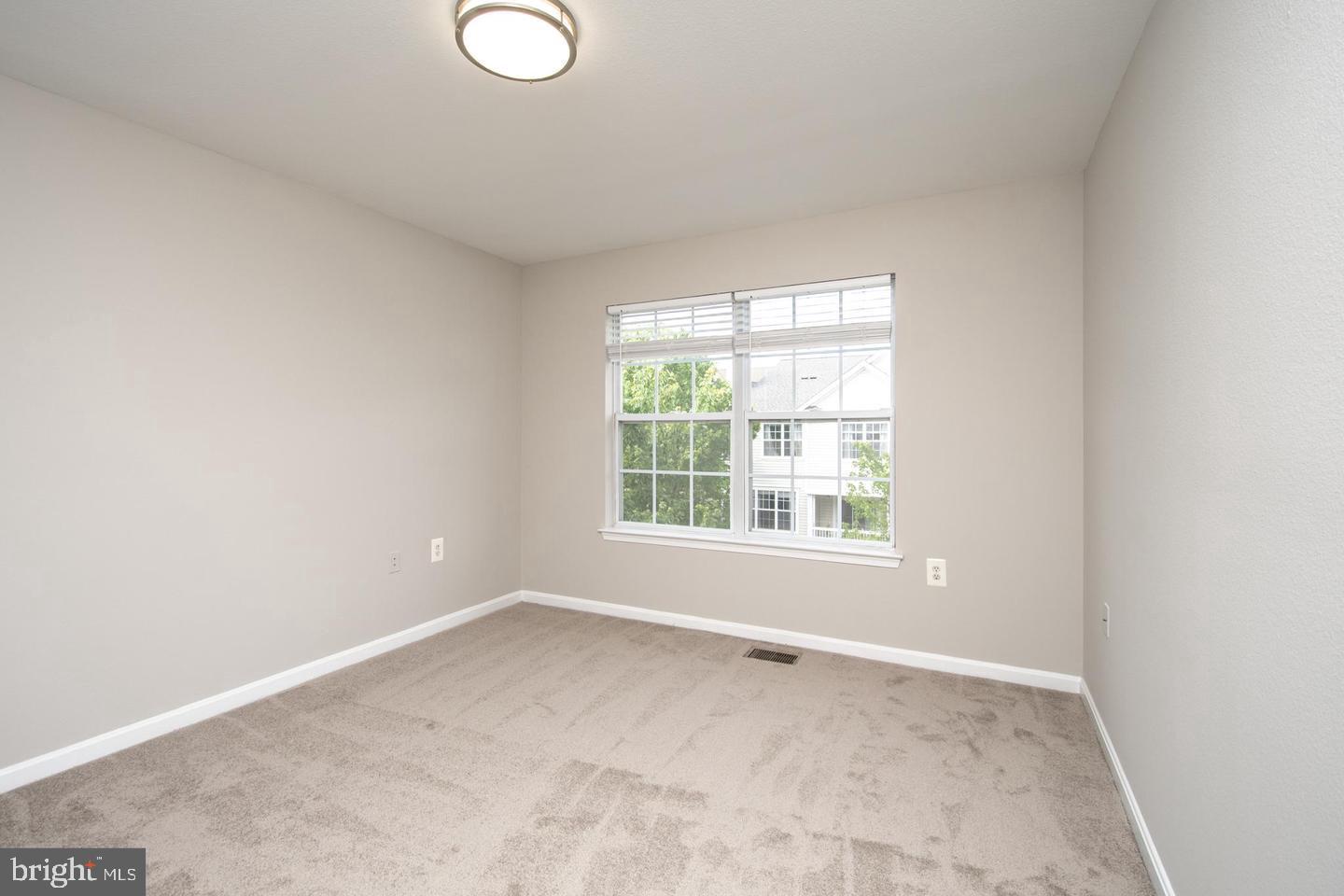 FOX MILL STATION - Residential Lease