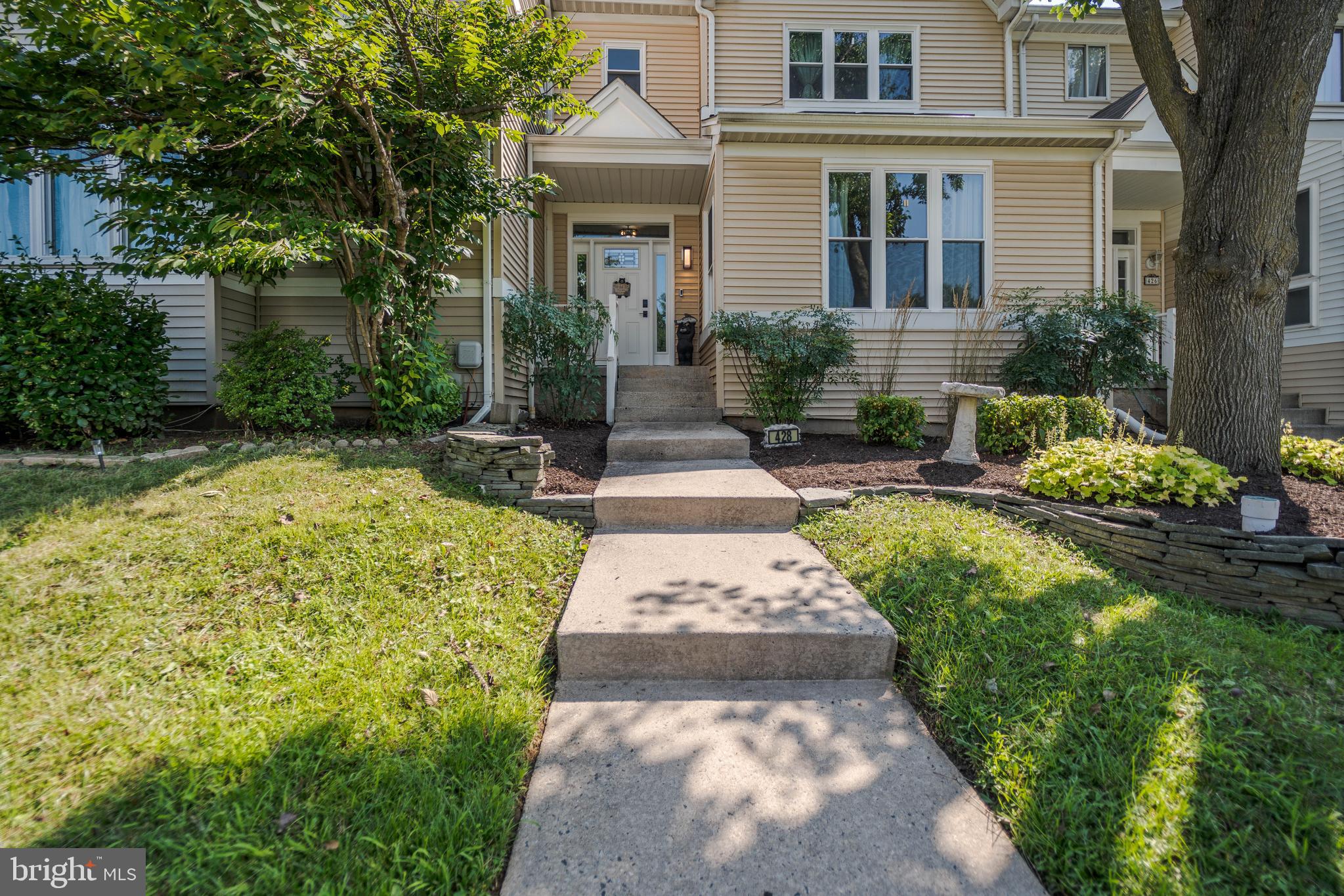 CONSTANT BRANCH - Residential