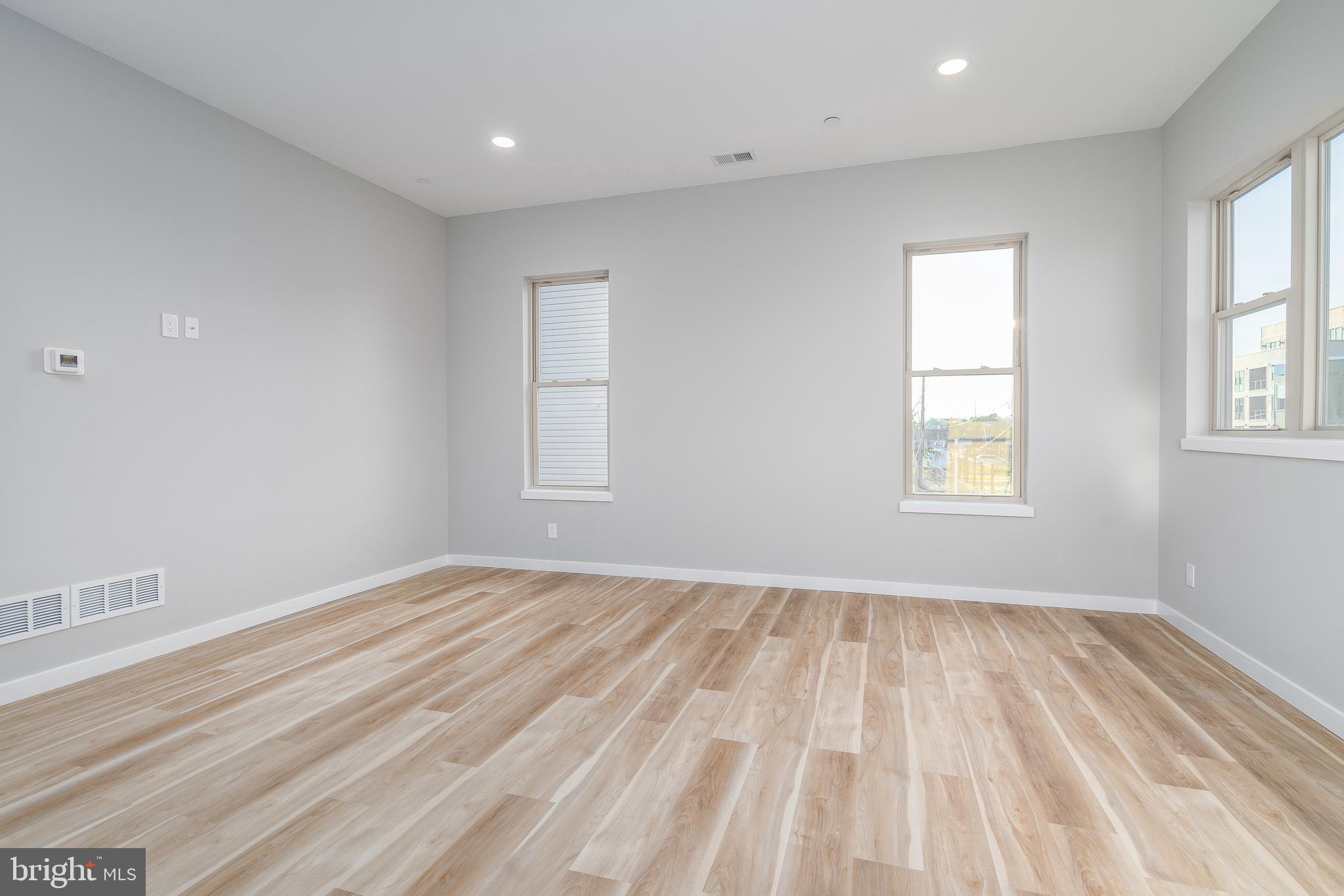 GRAYS FERRY - Residential Lease