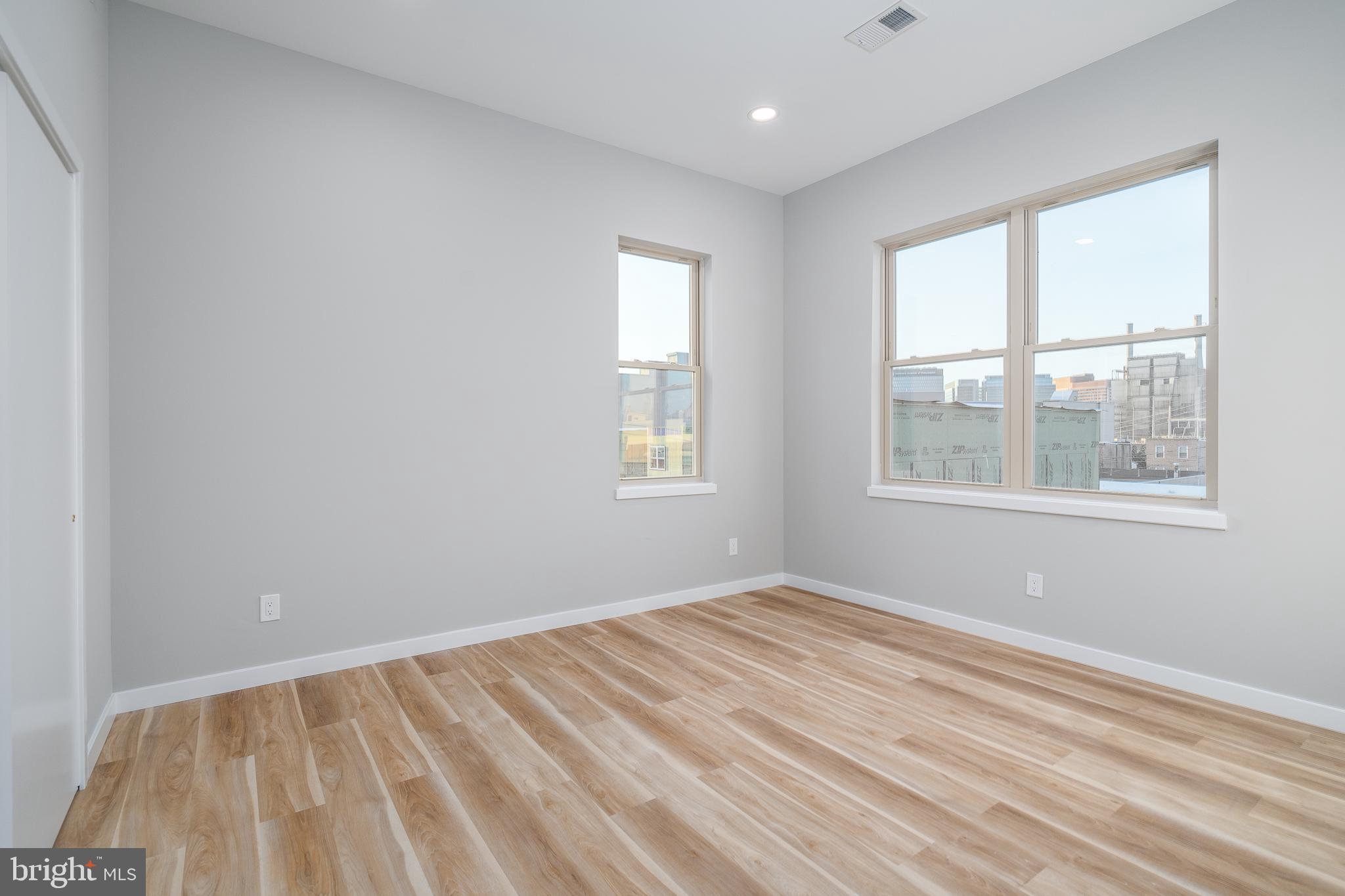 GRAYS FERRY - Residential Lease