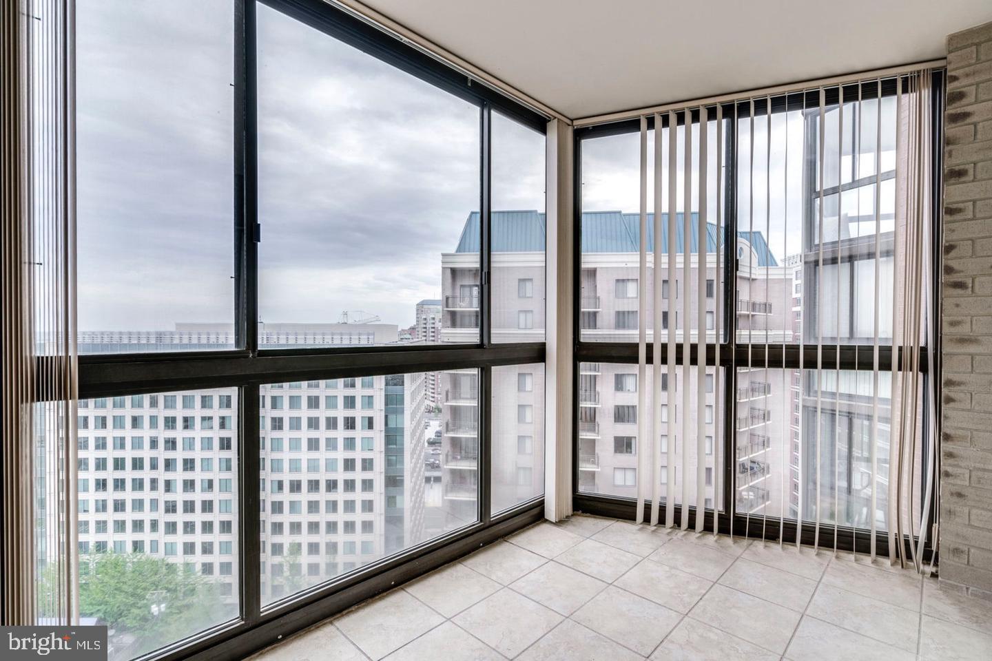 ALTA VISTA CONDO - Residential Lease