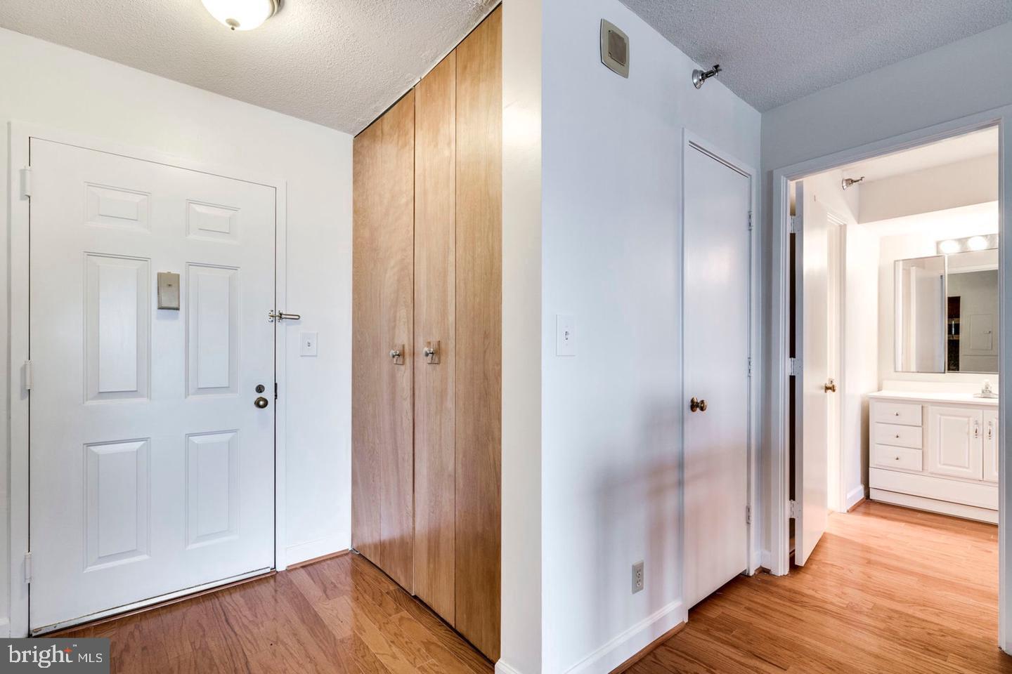 ALTA VISTA CONDO - Residential Lease