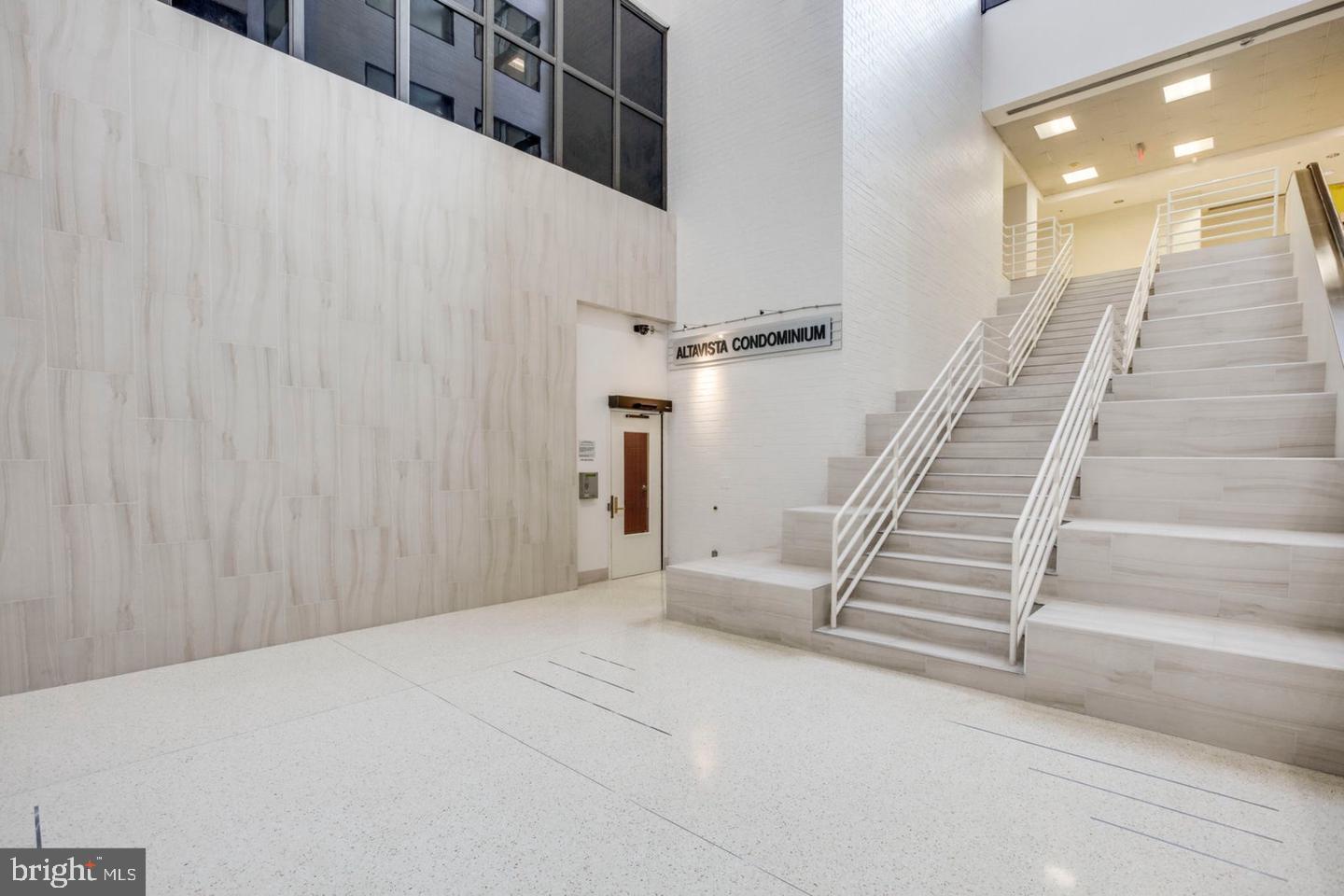 ALTA VISTA CONDO - Residential Lease