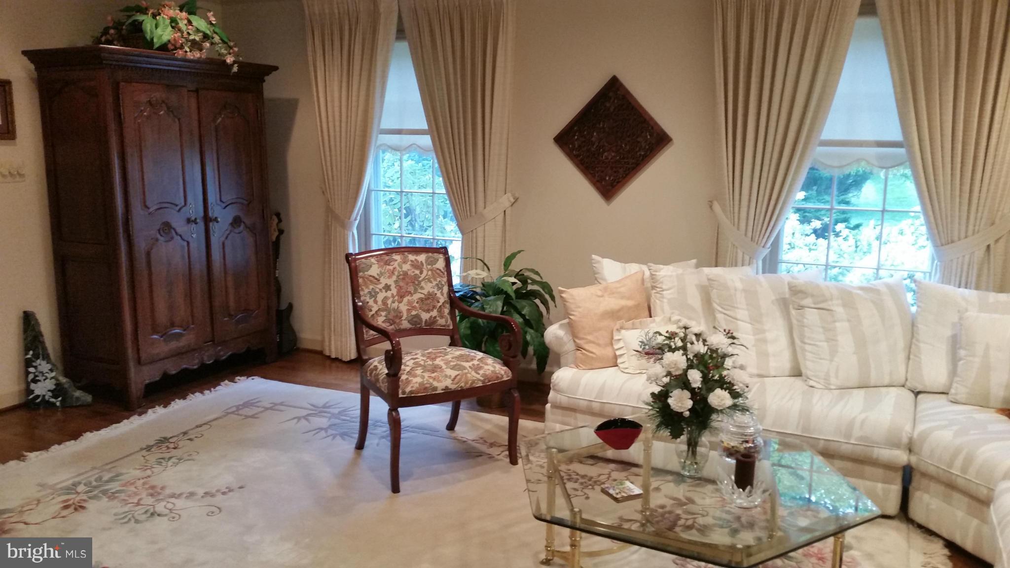 HERITAGE WALK - Residential