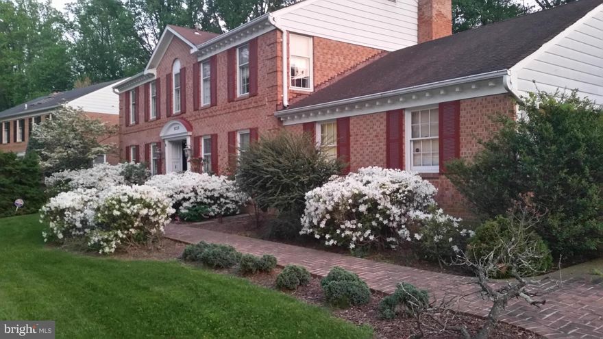 Beautiful sought after Windermere - Pool/tennis community close to ride-on,2 miles to Grosvenor Metro* brick col w/hardwoods on both levels,4 bedrooms including master suite w/sitting room/office or 5th bedroom, first floor office/den. Family room opens to deck overlooking trees. 2.5 car garage now set up as a woodworkers dream shop. Must see.