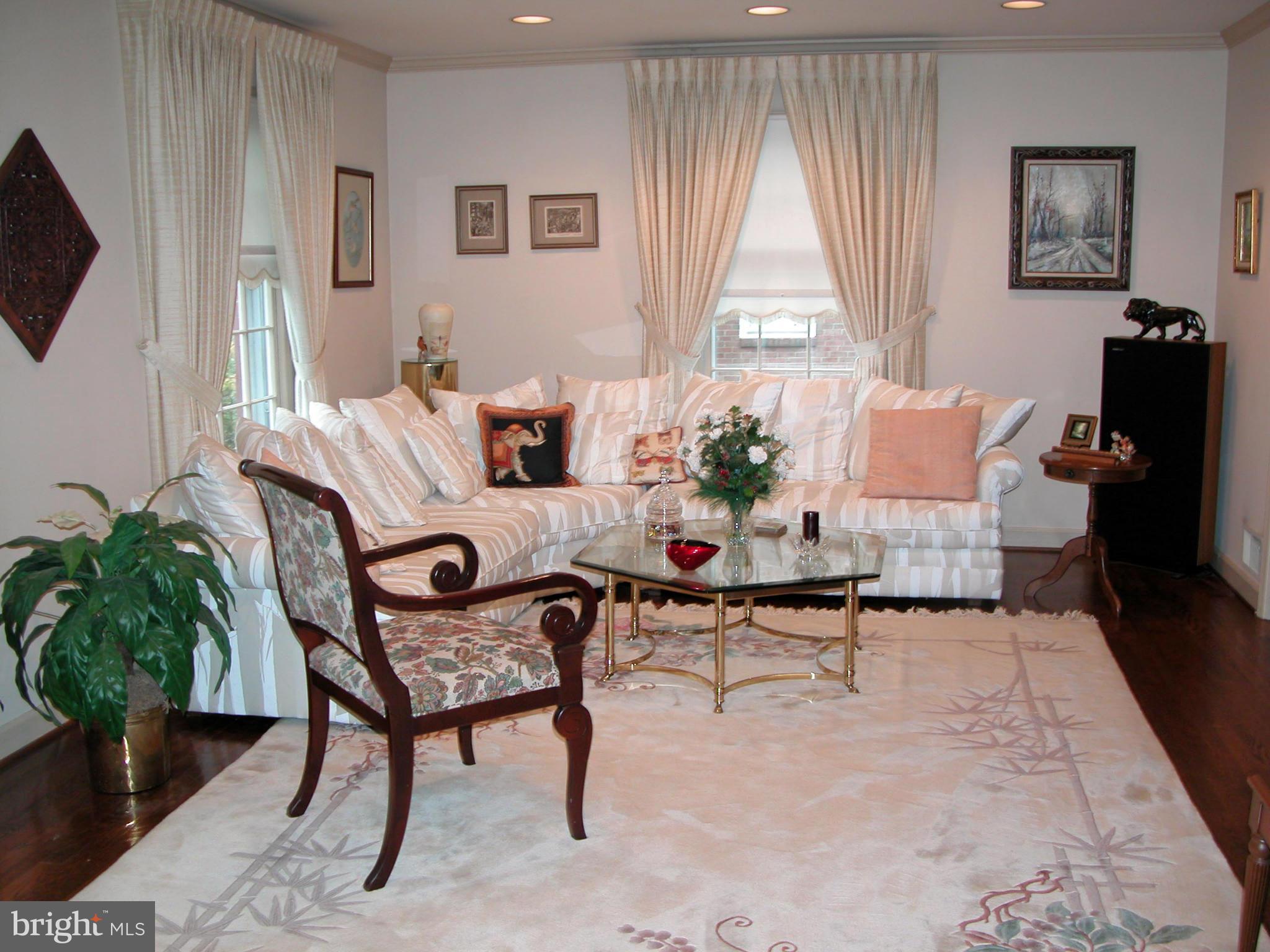 HERITAGE WALK - Residential