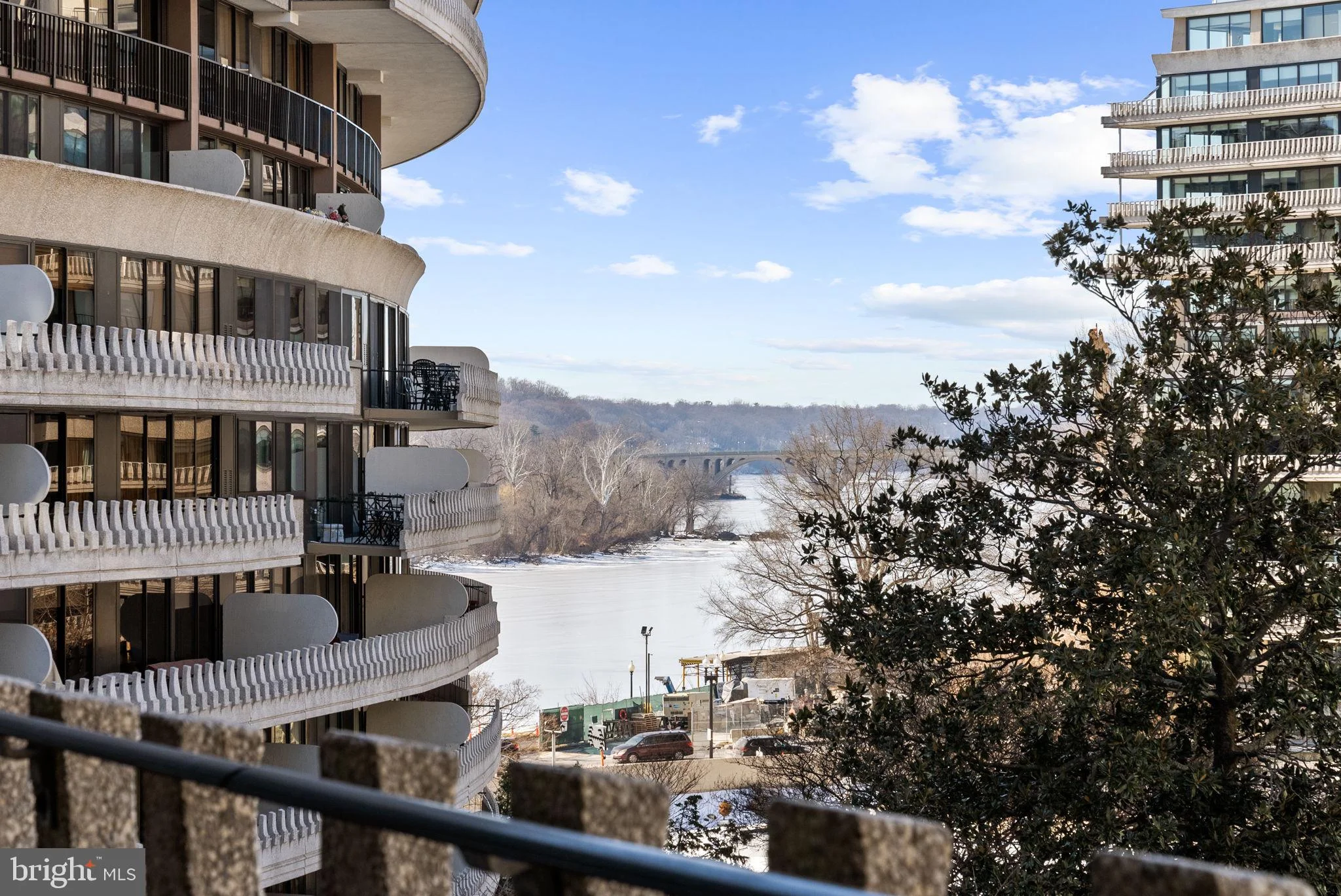 2500 Virginia Avenue NW Unit 517-S