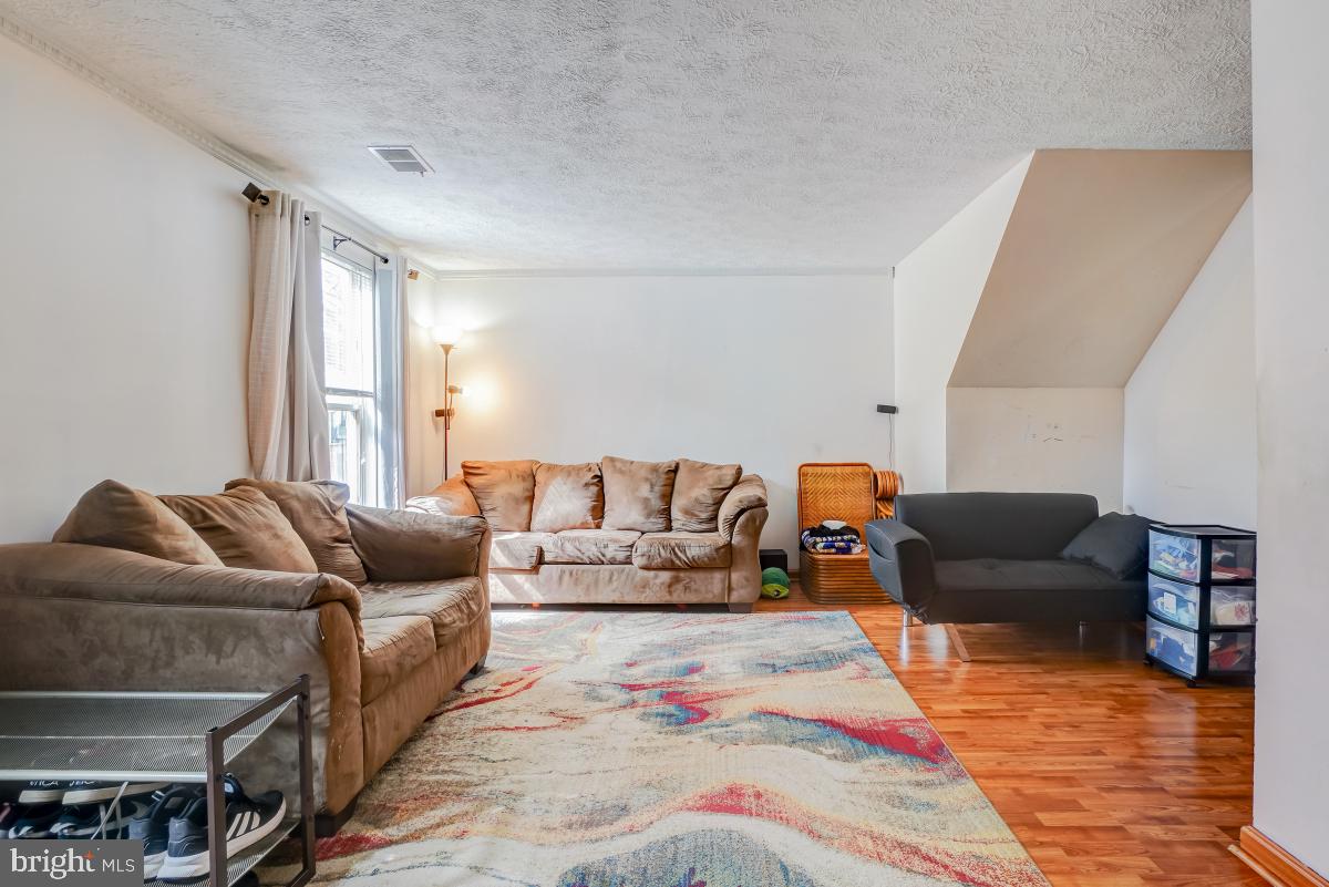 CHURCHILL TOWN SECTOR - Residential