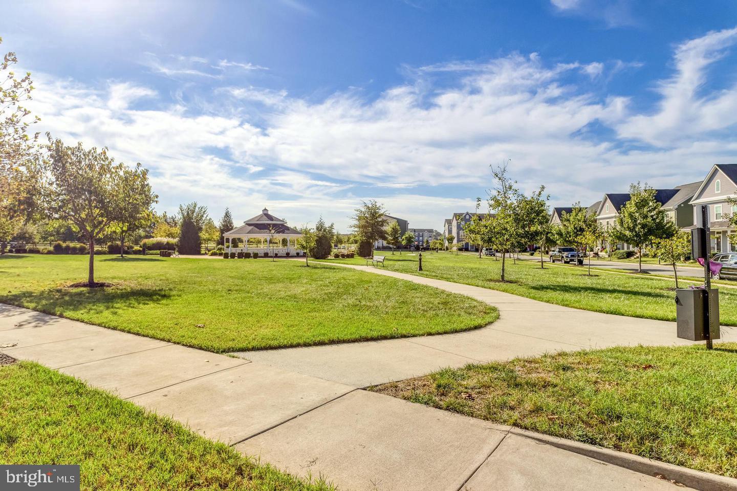 MINTBROOK - Residential