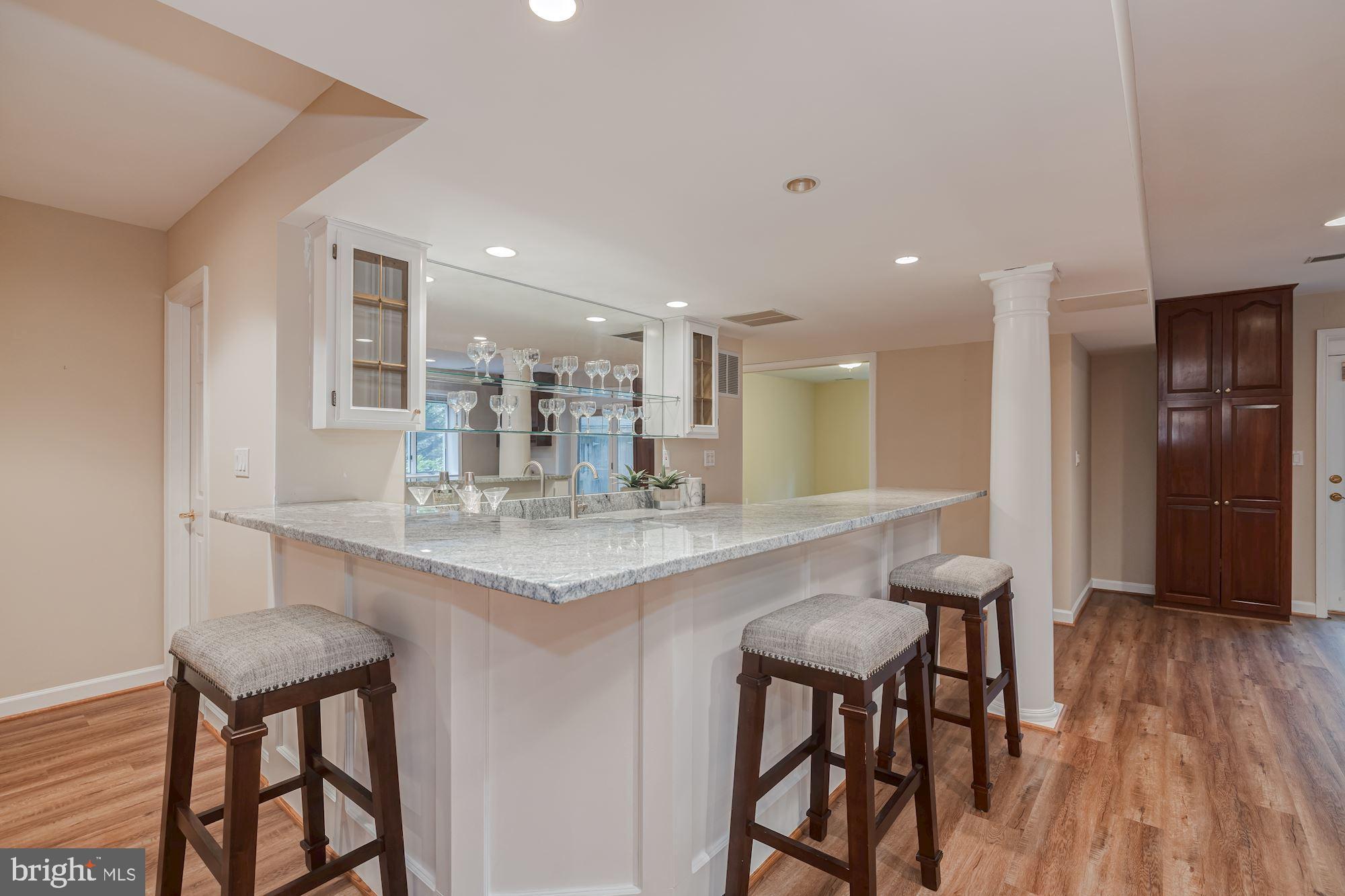 POTOMAC OVERLOOK - Residential