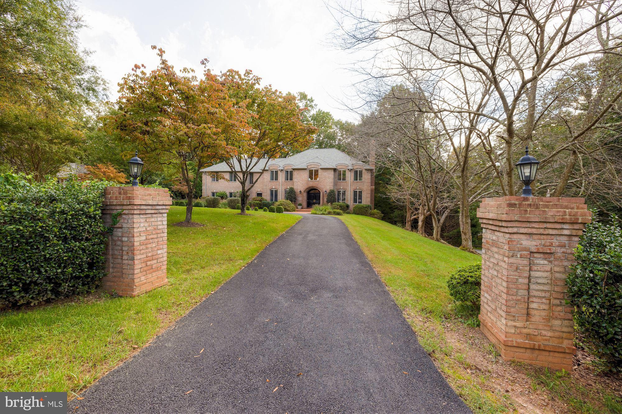 POTOMAC OVERLOOK - Residential