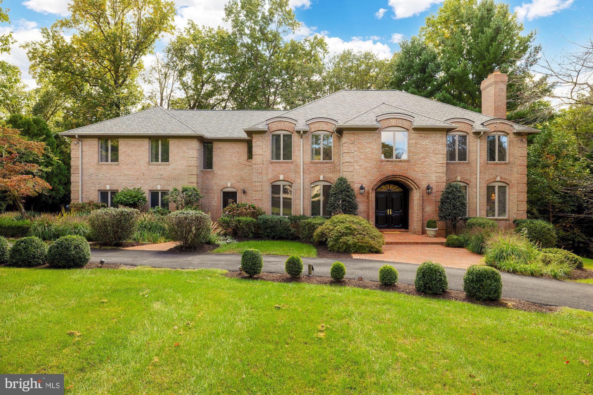 POTOMAC OVERLOOK - Residential