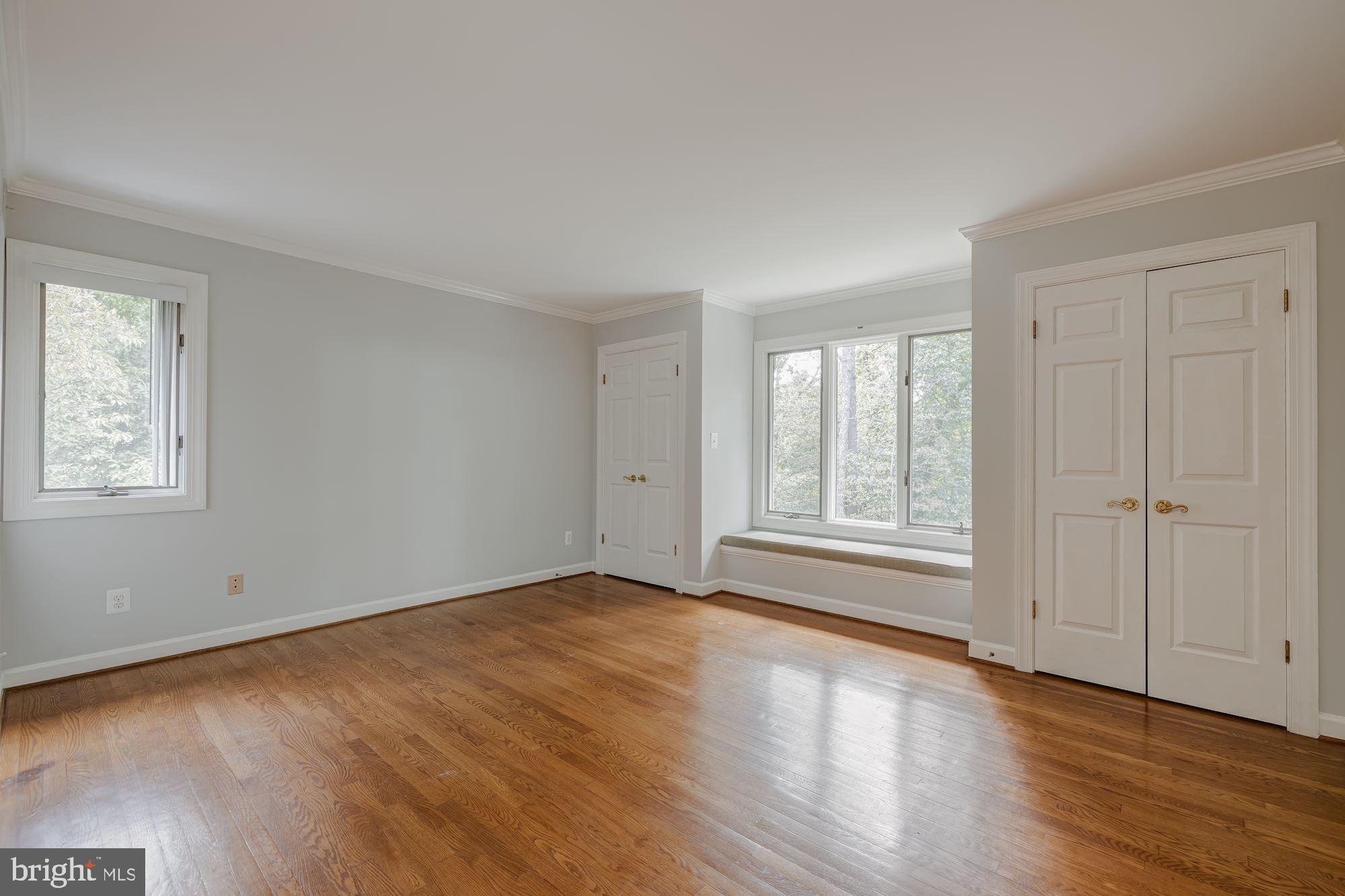 POTOMAC OVERLOOK - Residential