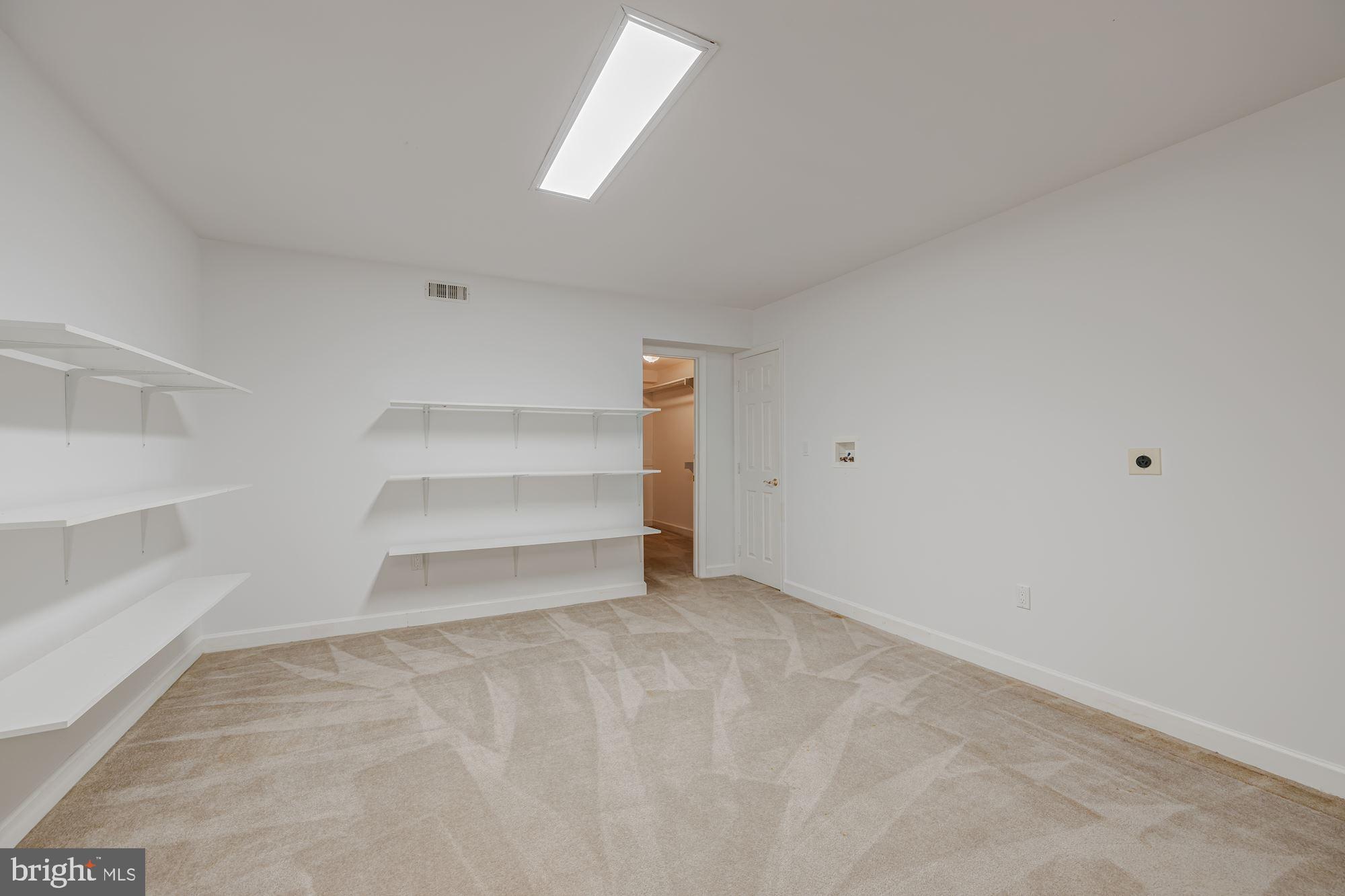 POTOMAC OVERLOOK - Residential