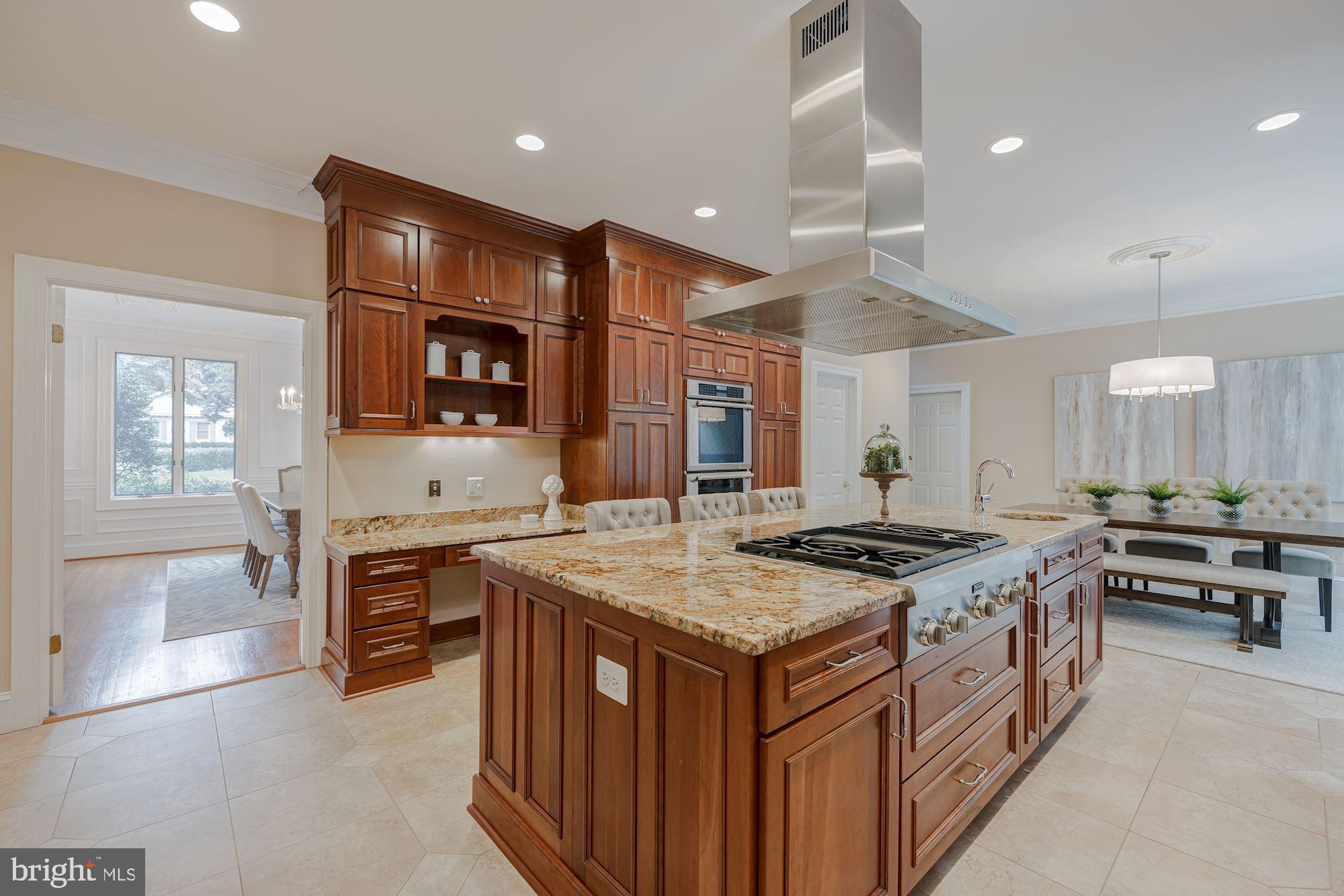 POTOMAC OVERLOOK - Residential