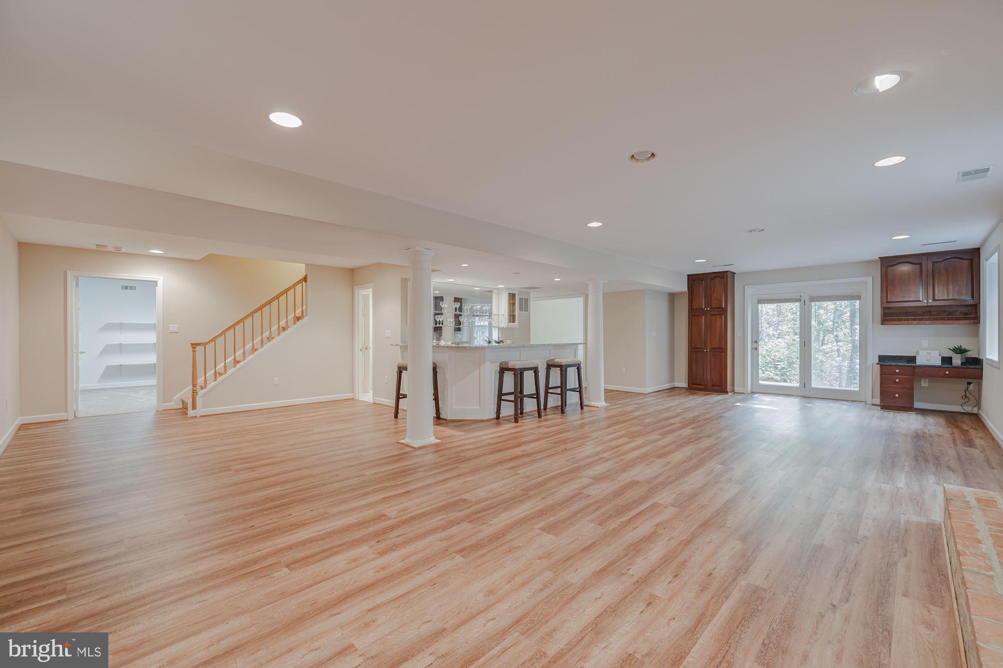 POTOMAC OVERLOOK - Residential