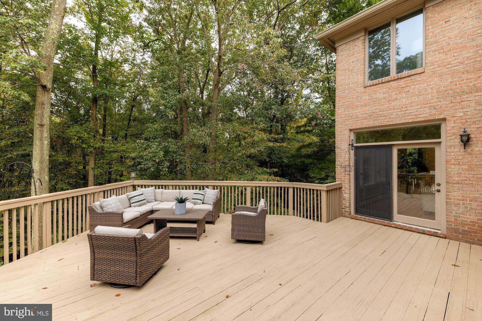 POTOMAC OVERLOOK - Residential