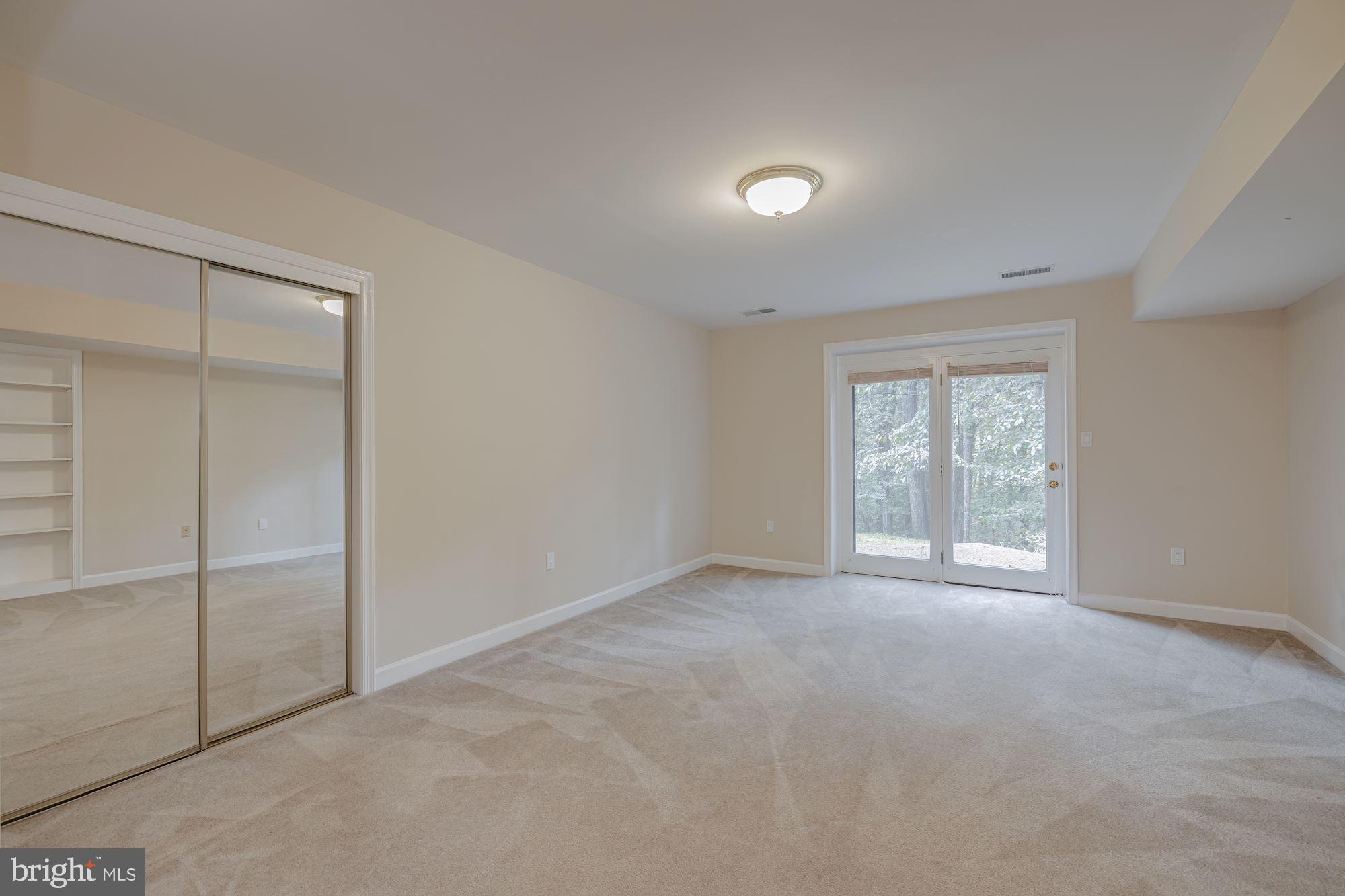 POTOMAC OVERLOOK - Residential