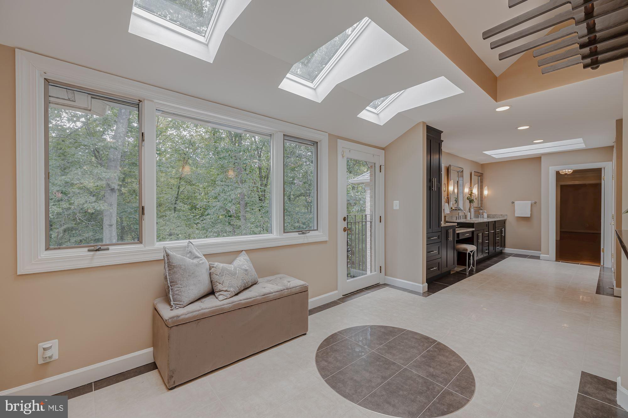 POTOMAC OVERLOOK - Residential