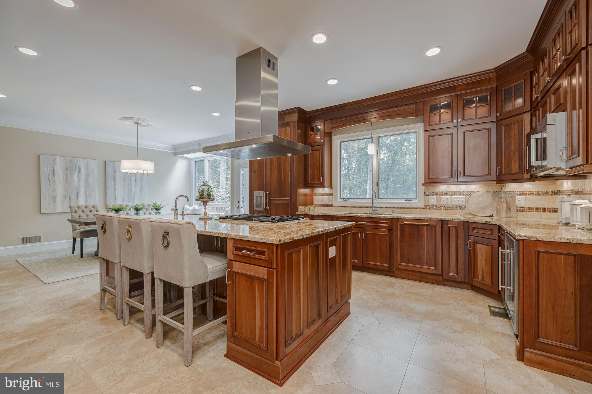 POTOMAC OVERLOOK - Residential