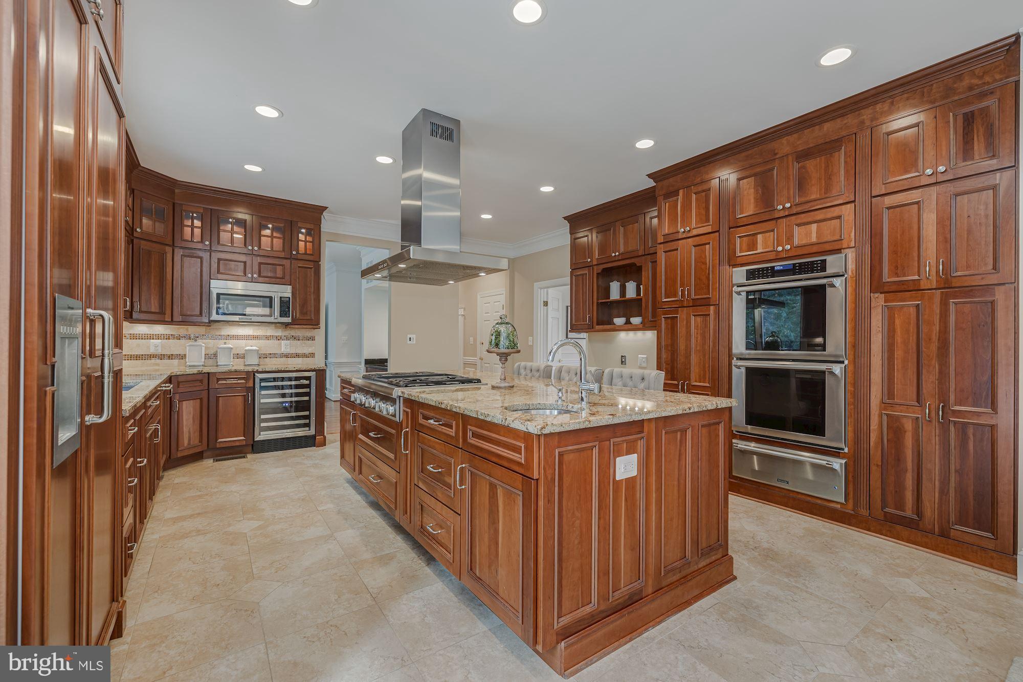 POTOMAC OVERLOOK - Residential