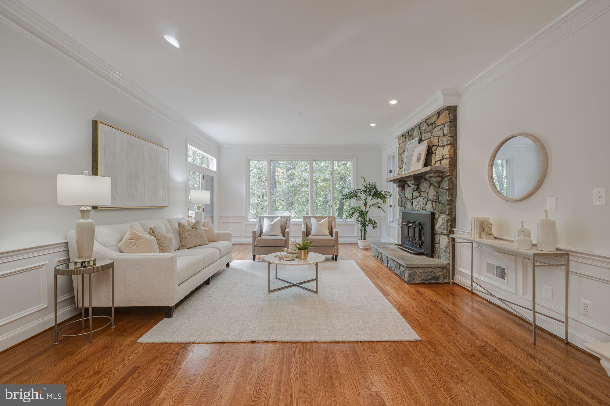 POTOMAC OVERLOOK - Residential