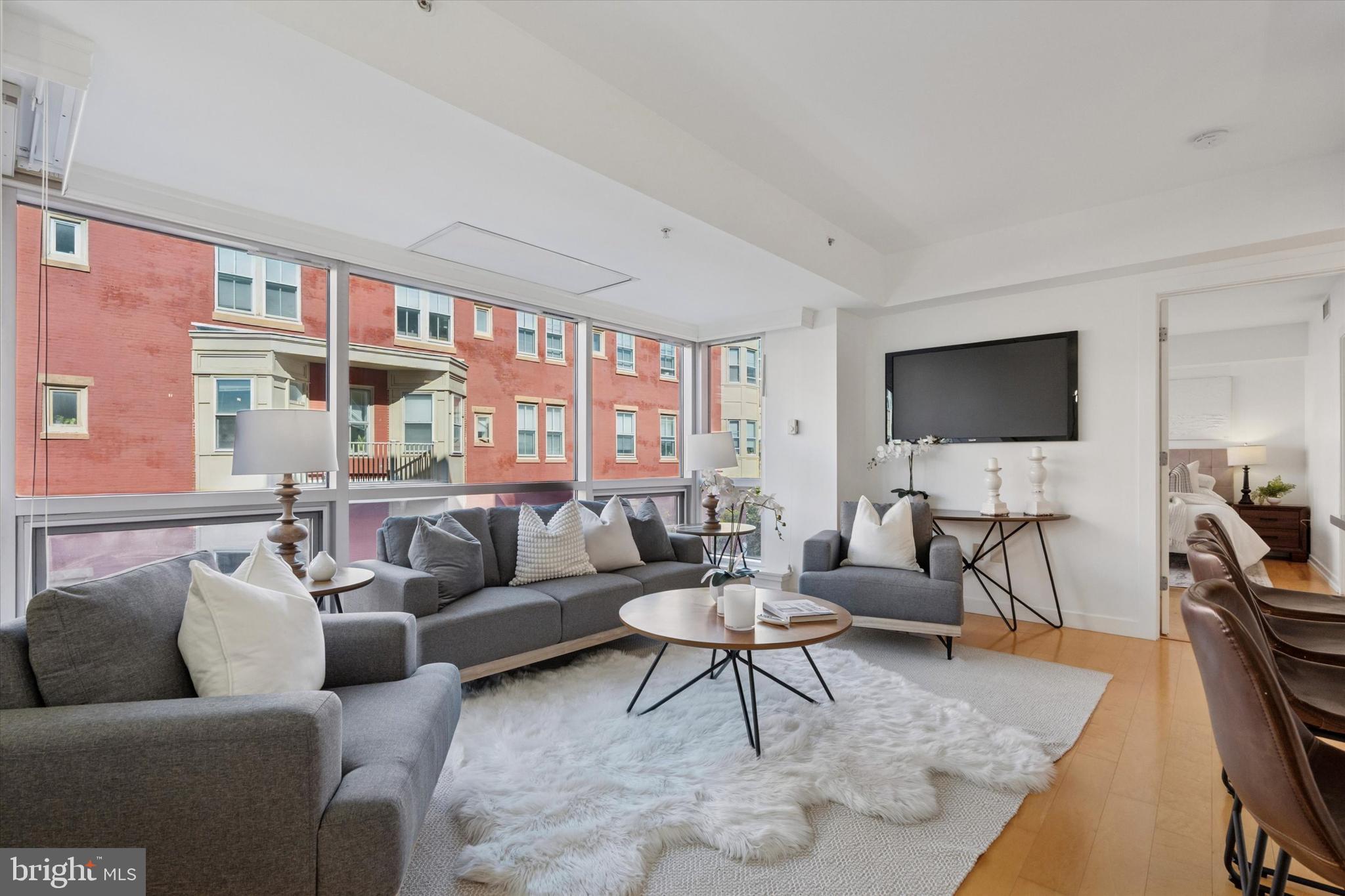 WASHINGTON SQ WEST - Residential