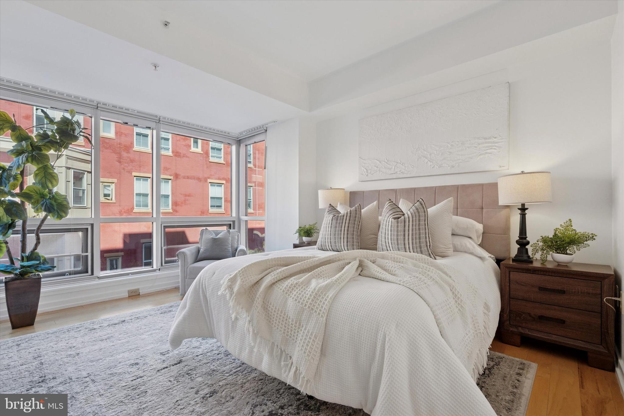 WASHINGTON SQ WEST - Residential