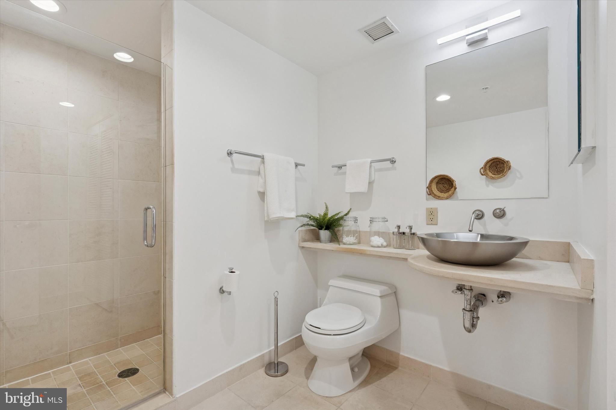 WASHINGTON SQ WEST - Residential