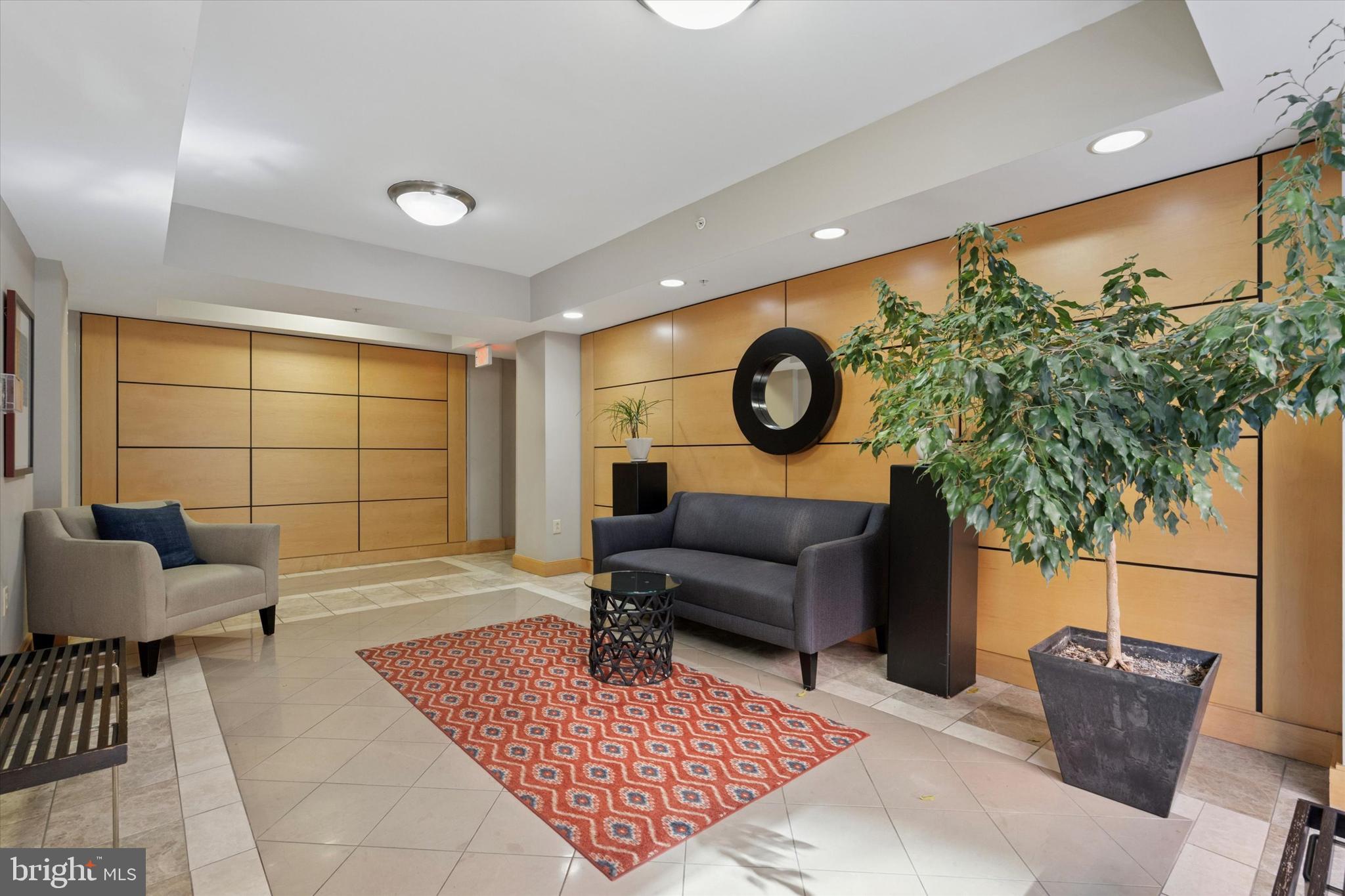 WASHINGTON SQ WEST - Residential