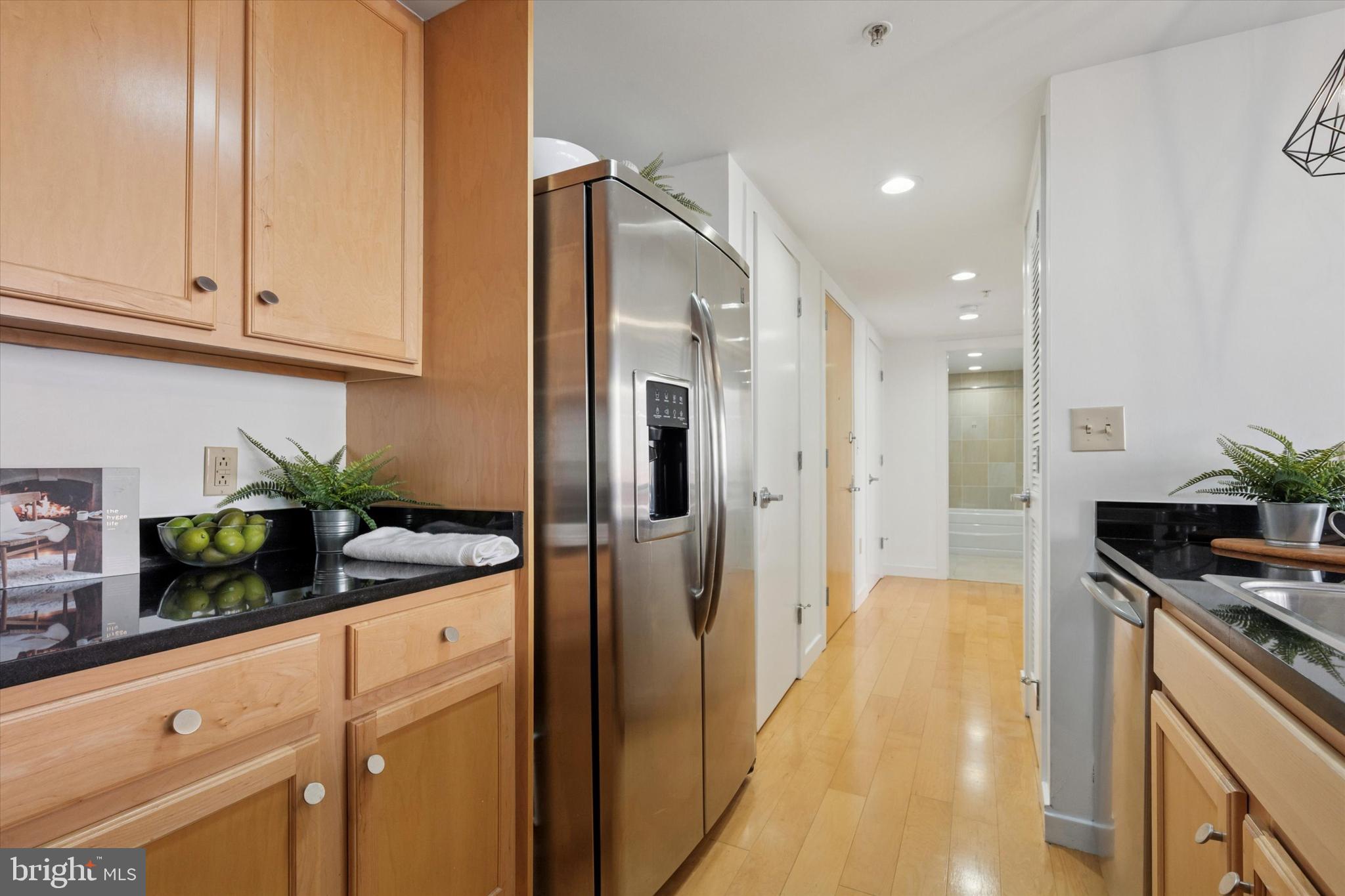 WASHINGTON SQ WEST - Residential