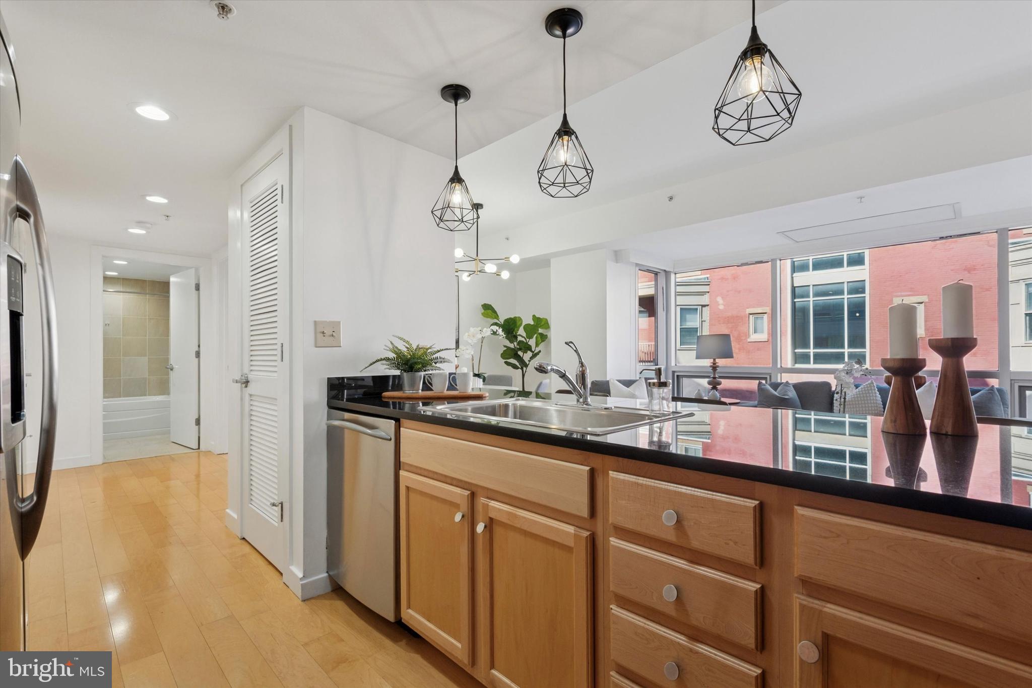 WASHINGTON SQ WEST - Residential