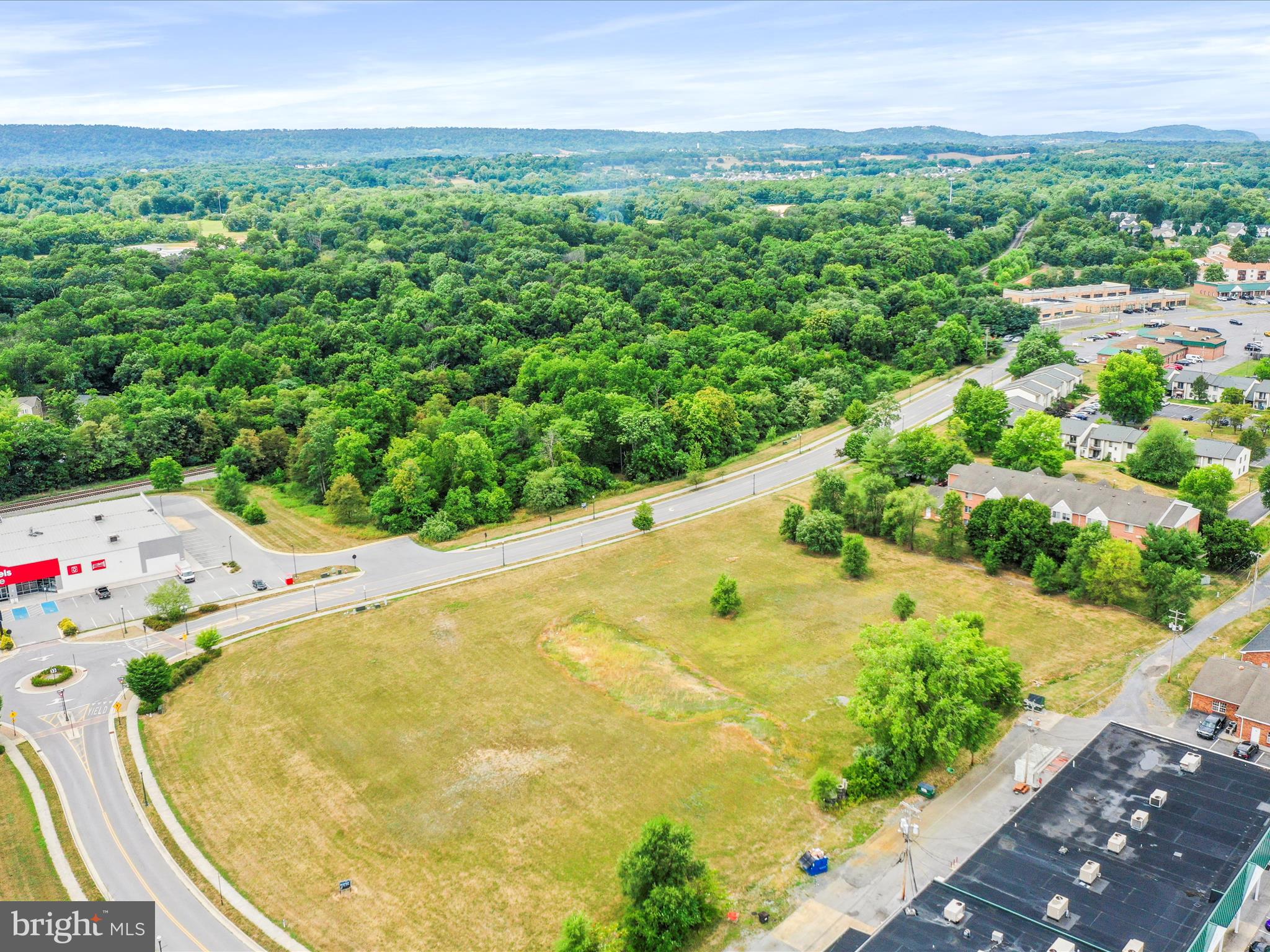 MARTINSBURG CITY - Land