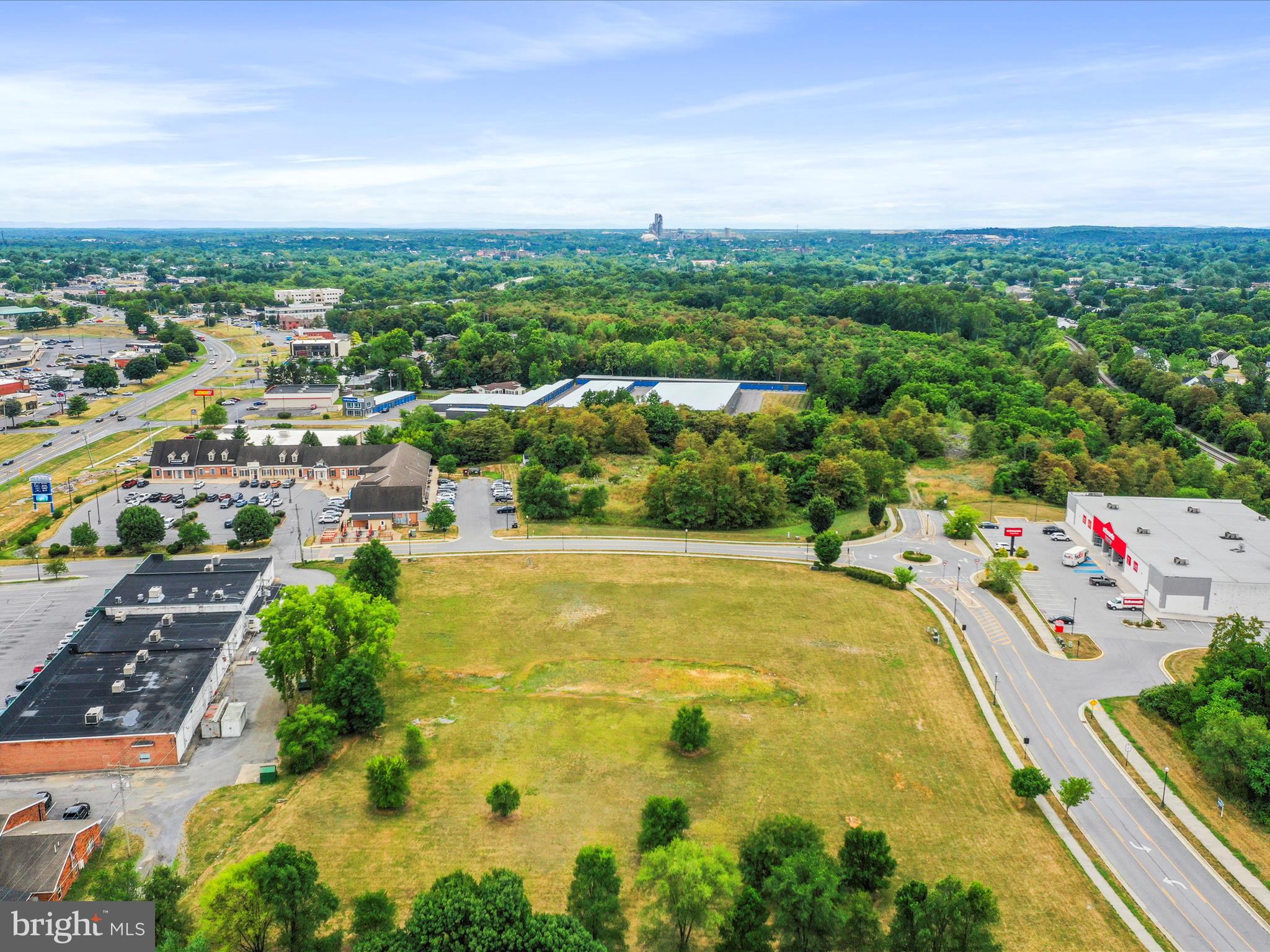 MARTINSBURG CITY - Land