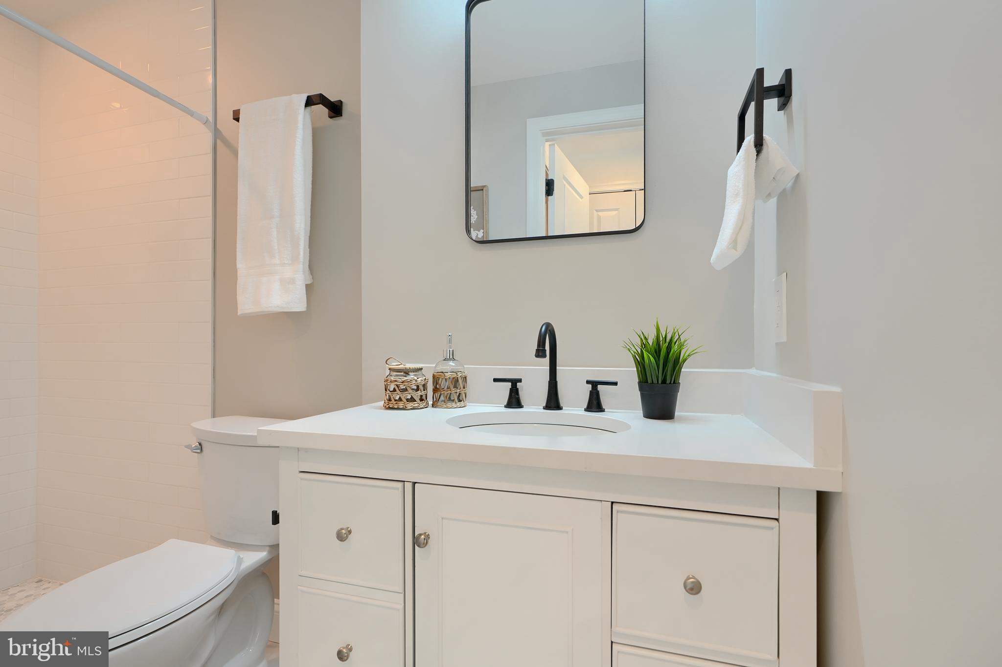 LOCUST POINT - Residential